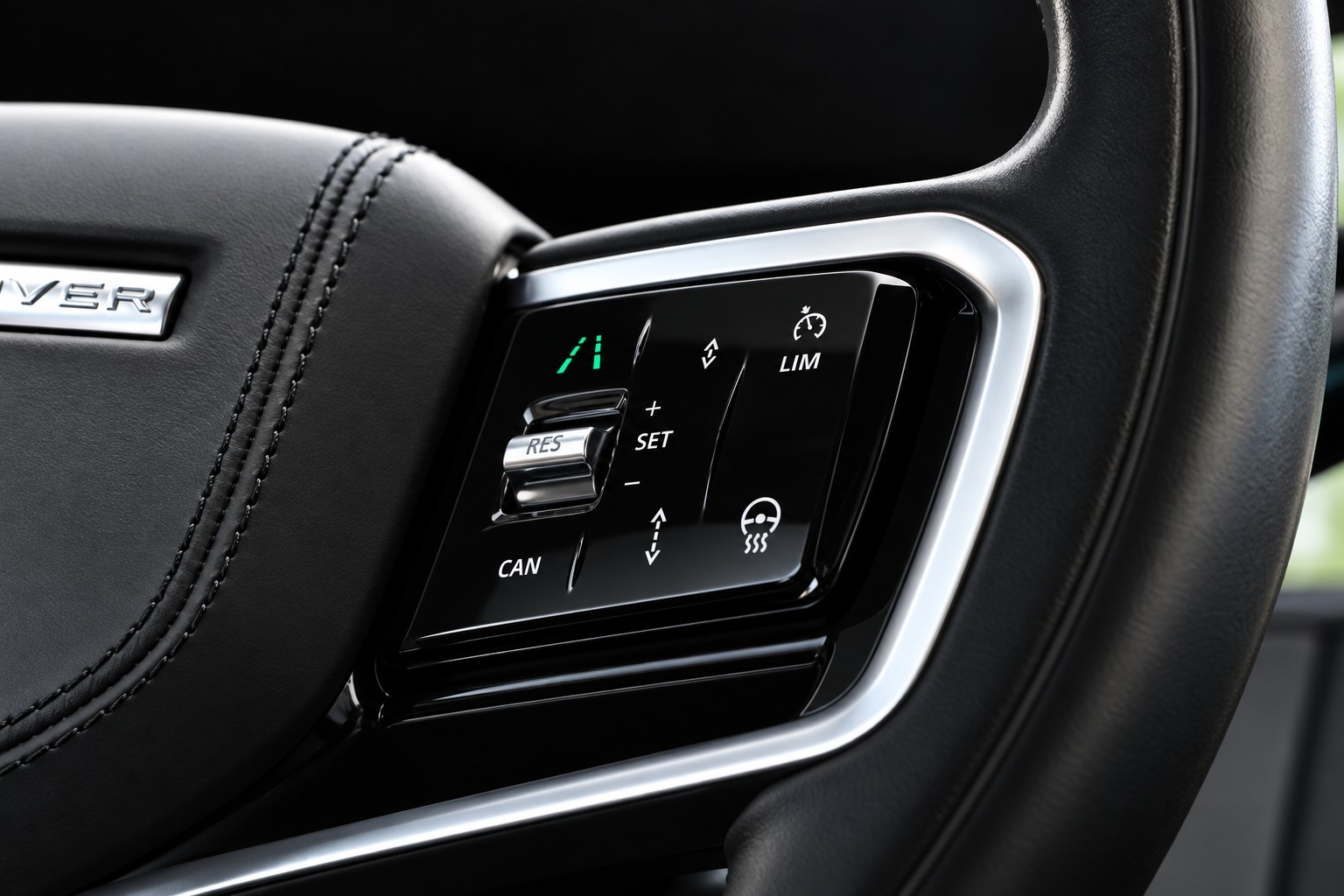 LAND ROVER Range Rover Velar R-Dynamic P 400 HSE Automatic (CH) + 2.5T AHK-image-15