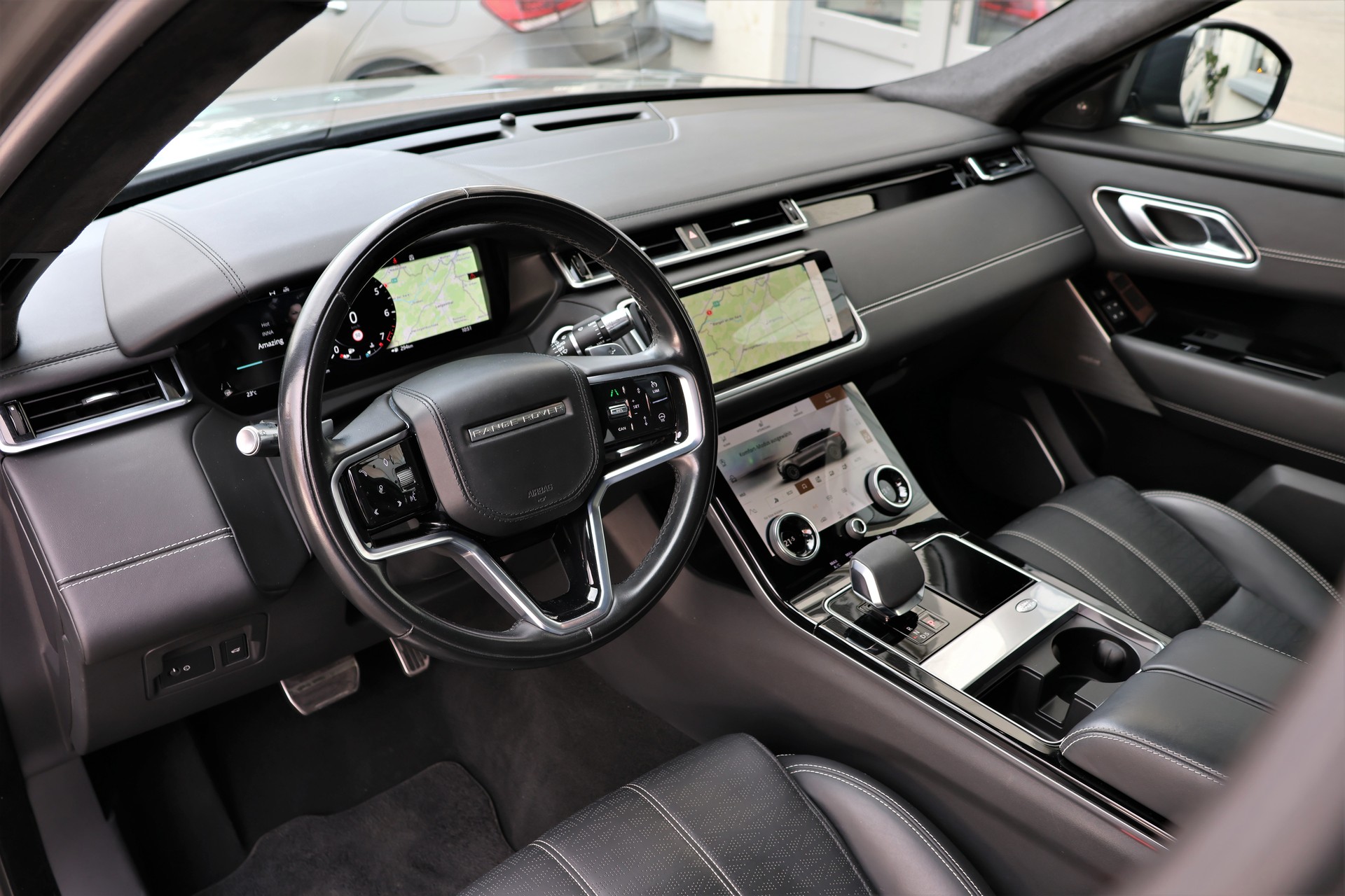LAND ROVER Range Rover Velar R-Dynamic P 400 HSE Automatic (CH) + 2.5T AHK-image-9