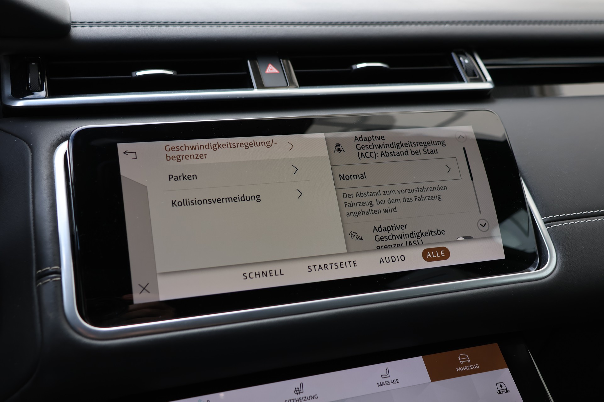 LAND ROVER Range Rover Velar R-Dynamic P 400 HSE Automatic (CH) + 2.5T AHK-image-25
