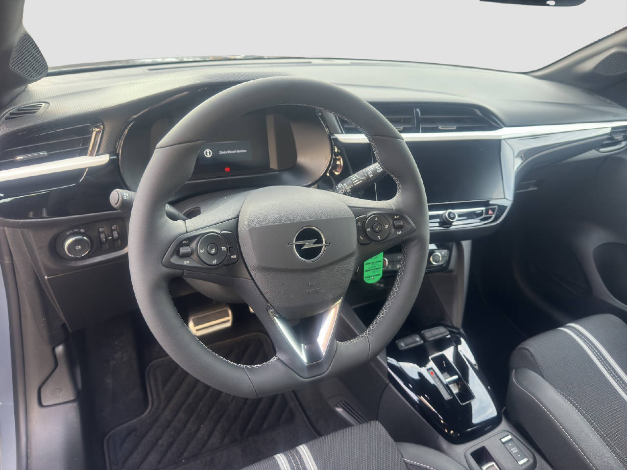 OPEL Corsa 1.2 T Hybrid Viva-image-9