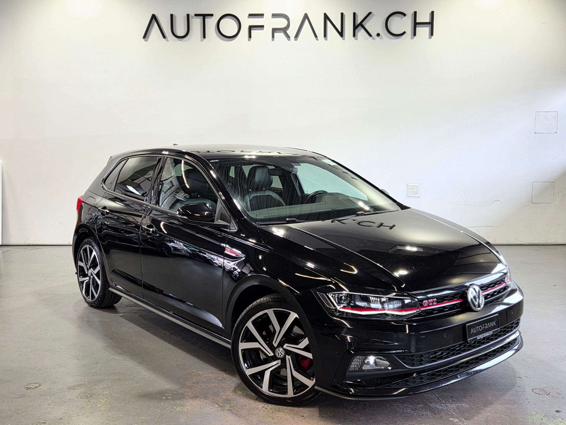 VW Polo 2.0 TSI GTI DSG-image-2