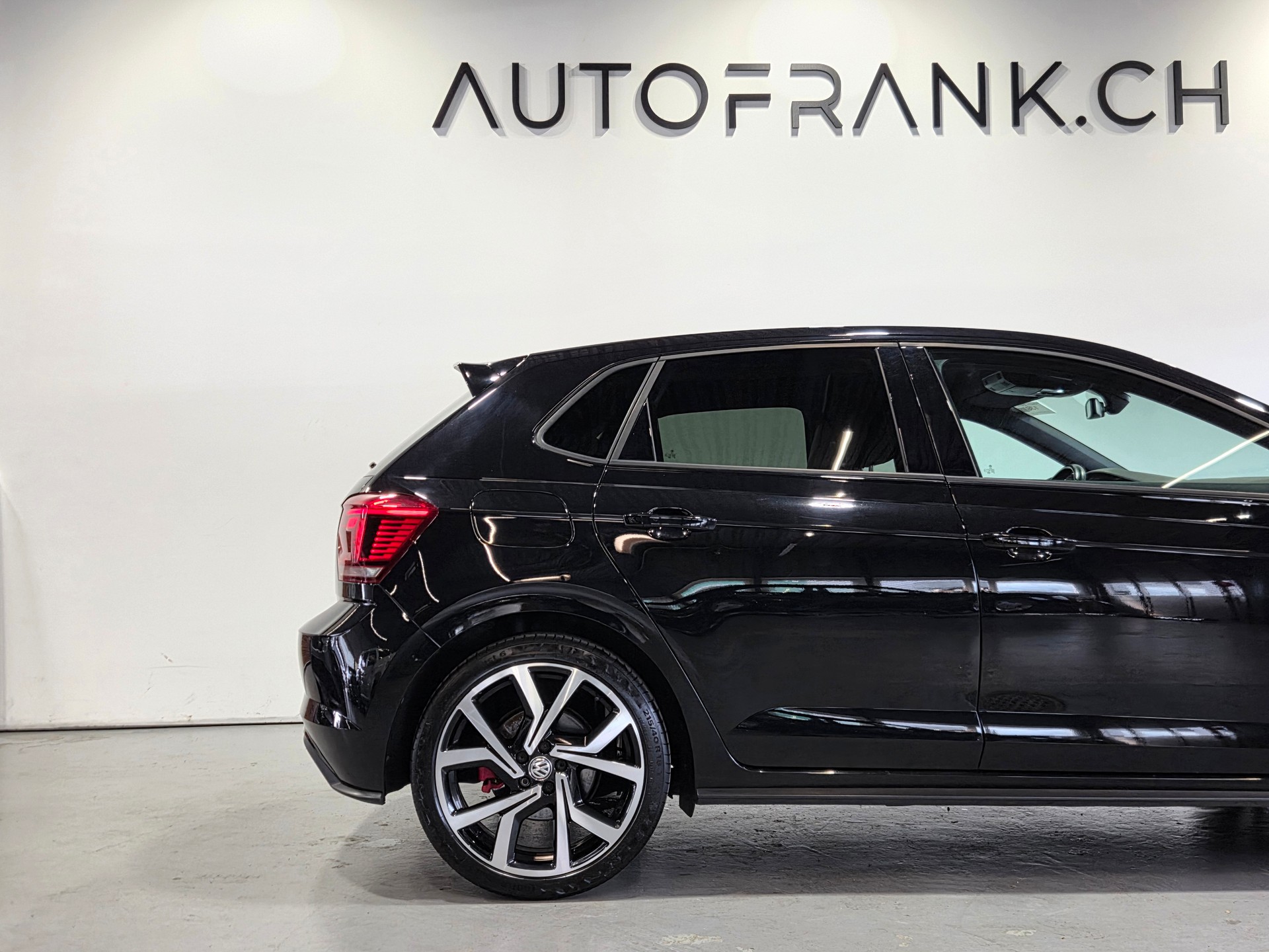 VW Polo 2.0 TSI GTI DSG-image-4