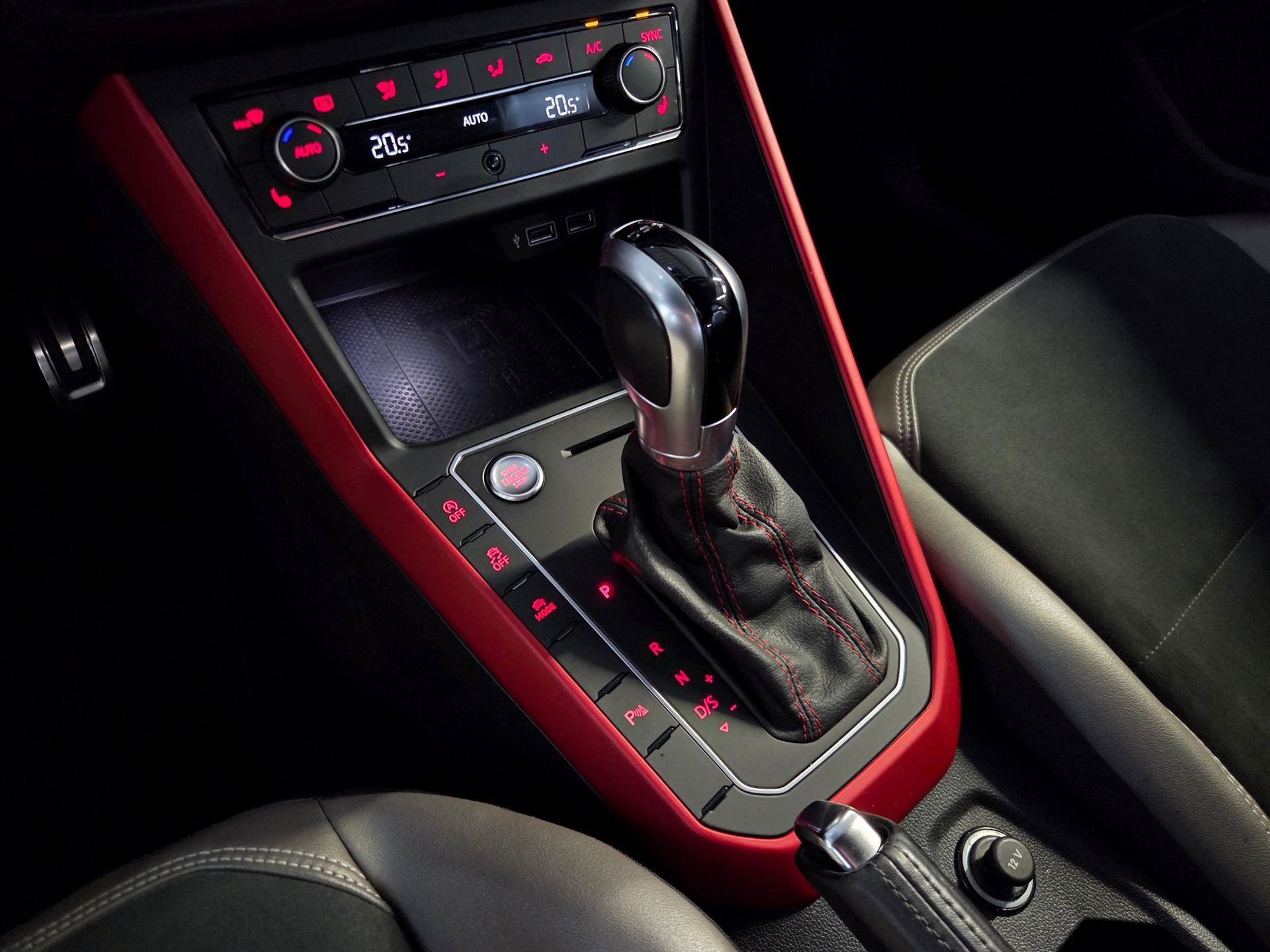 VW Polo 2.0 TSI GTI DSG-image-20