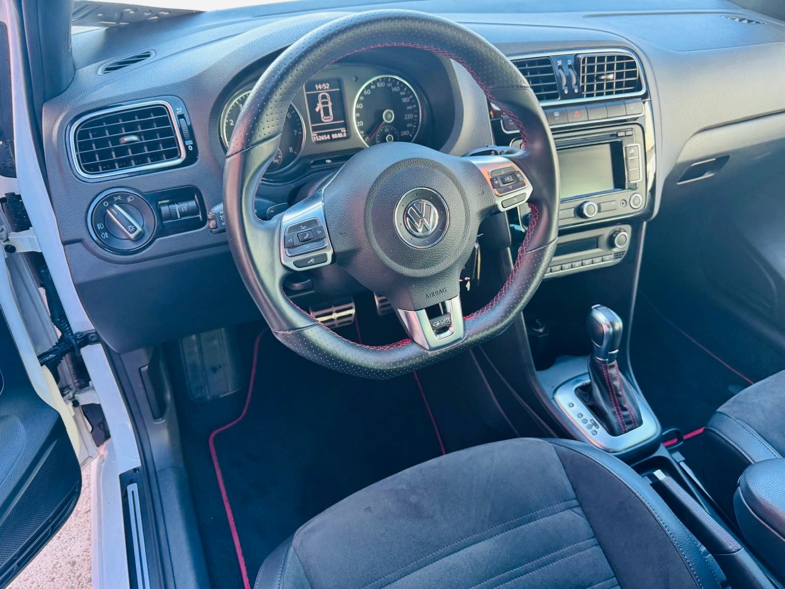 VW GTI-image-8