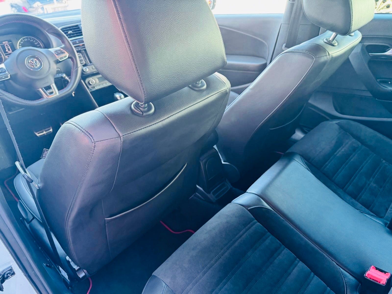 VW GTI-image-10