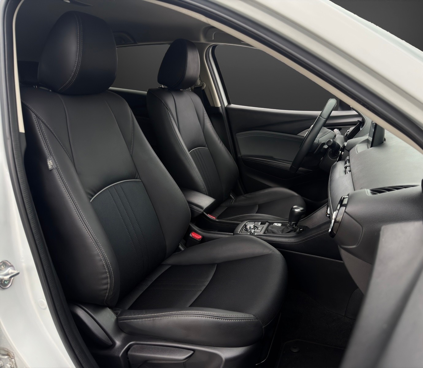 MAZDA CX-3 SKYACTIV-G 121 Revolution FWD Automat-image-8