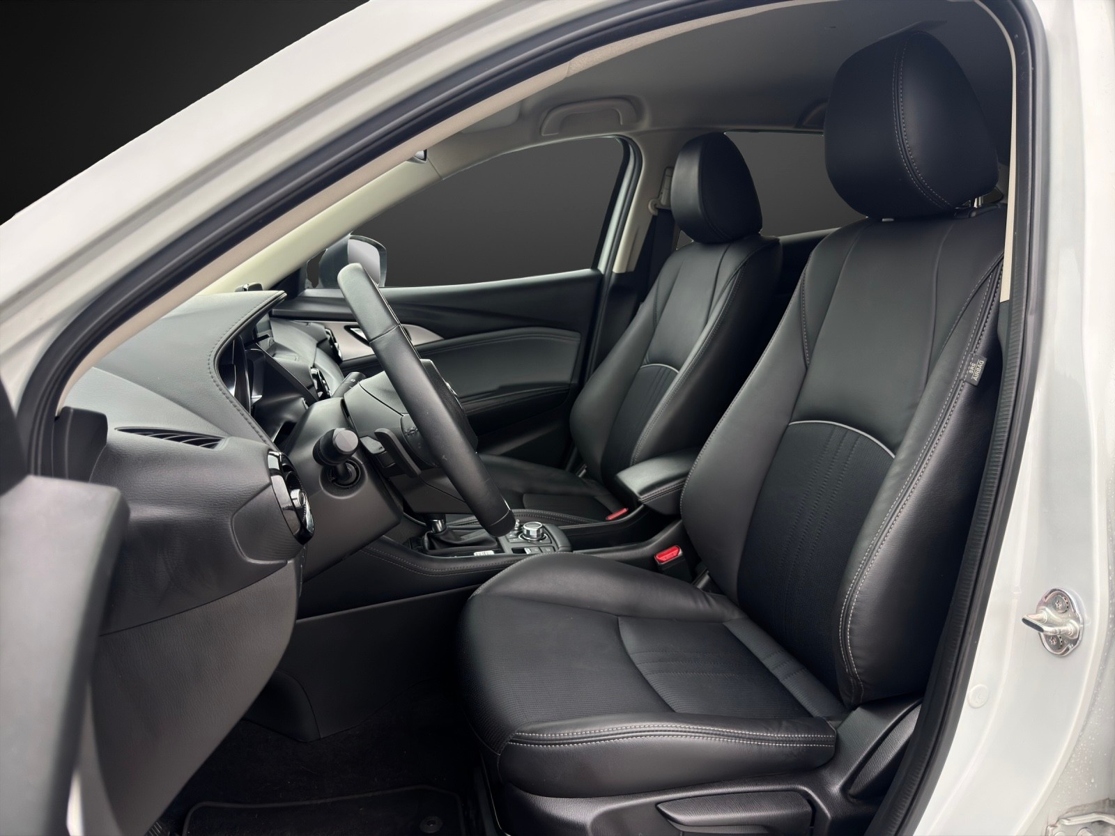MAZDA CX-3 SKYACTIV-G 121 Revolution FWD Automat-image-6