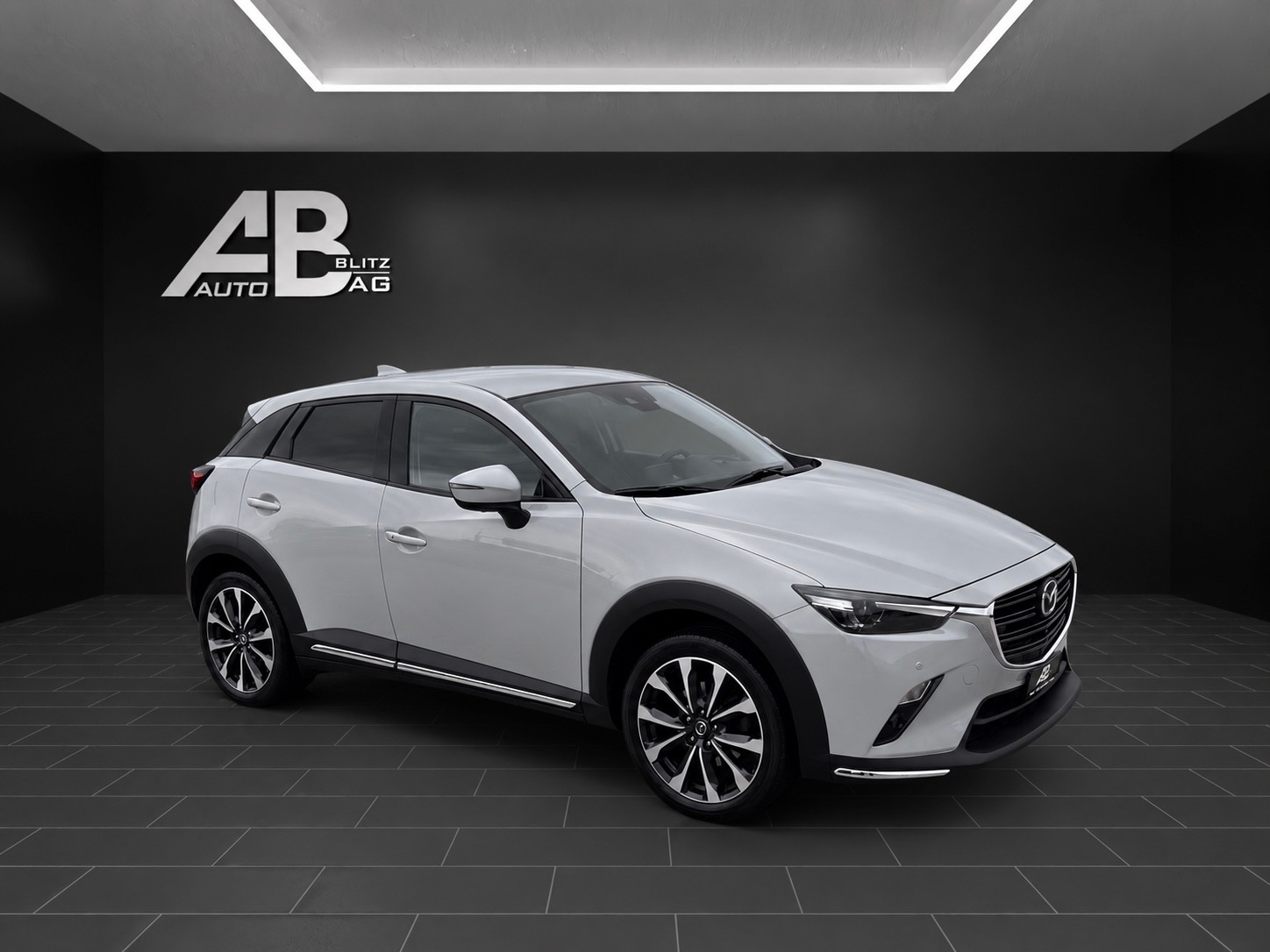 MAZDA CX-3 SKYACTIV-G 121 Revolution FWD Automat-image-5