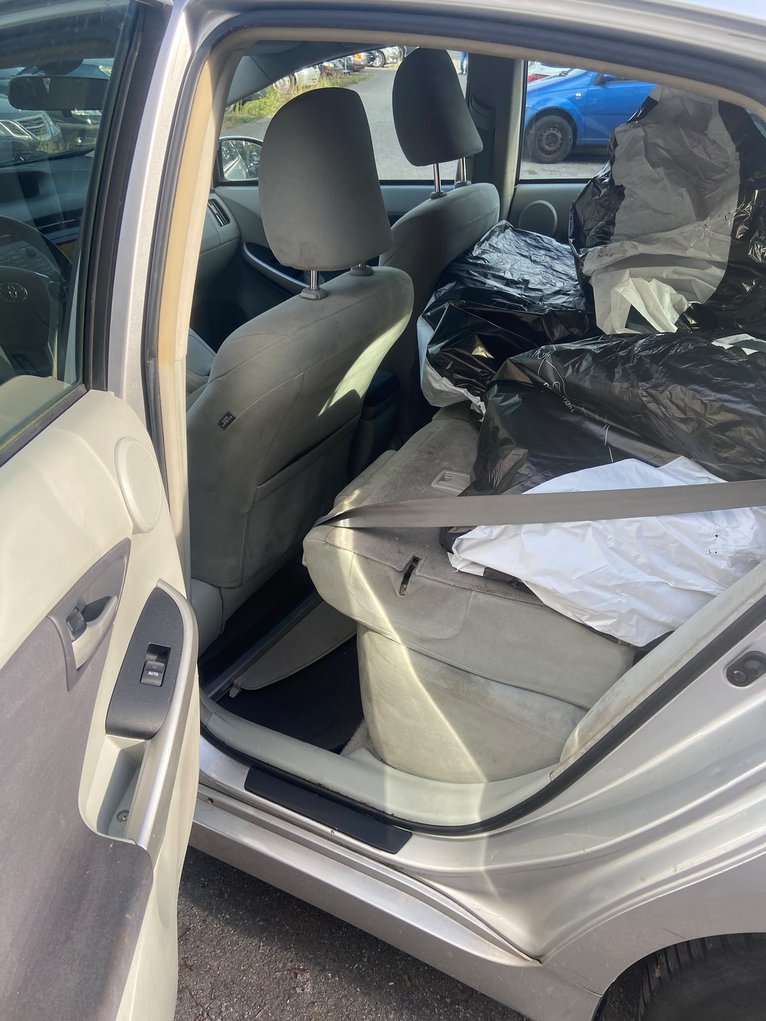 TOYOTA Prius 1.8 16V HSD Sol Premium-image-12