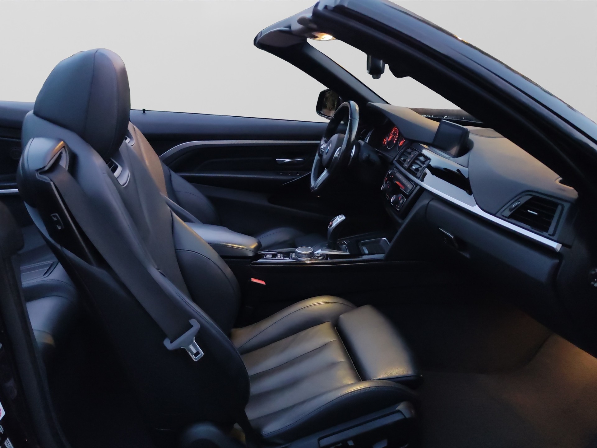 BMW 425d Cabriolet Sport Line Steptronic-image-18