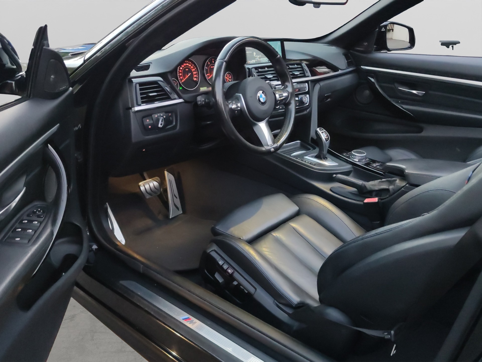 BMW 425d Cabriolet Sport Line Steptronic-image-15