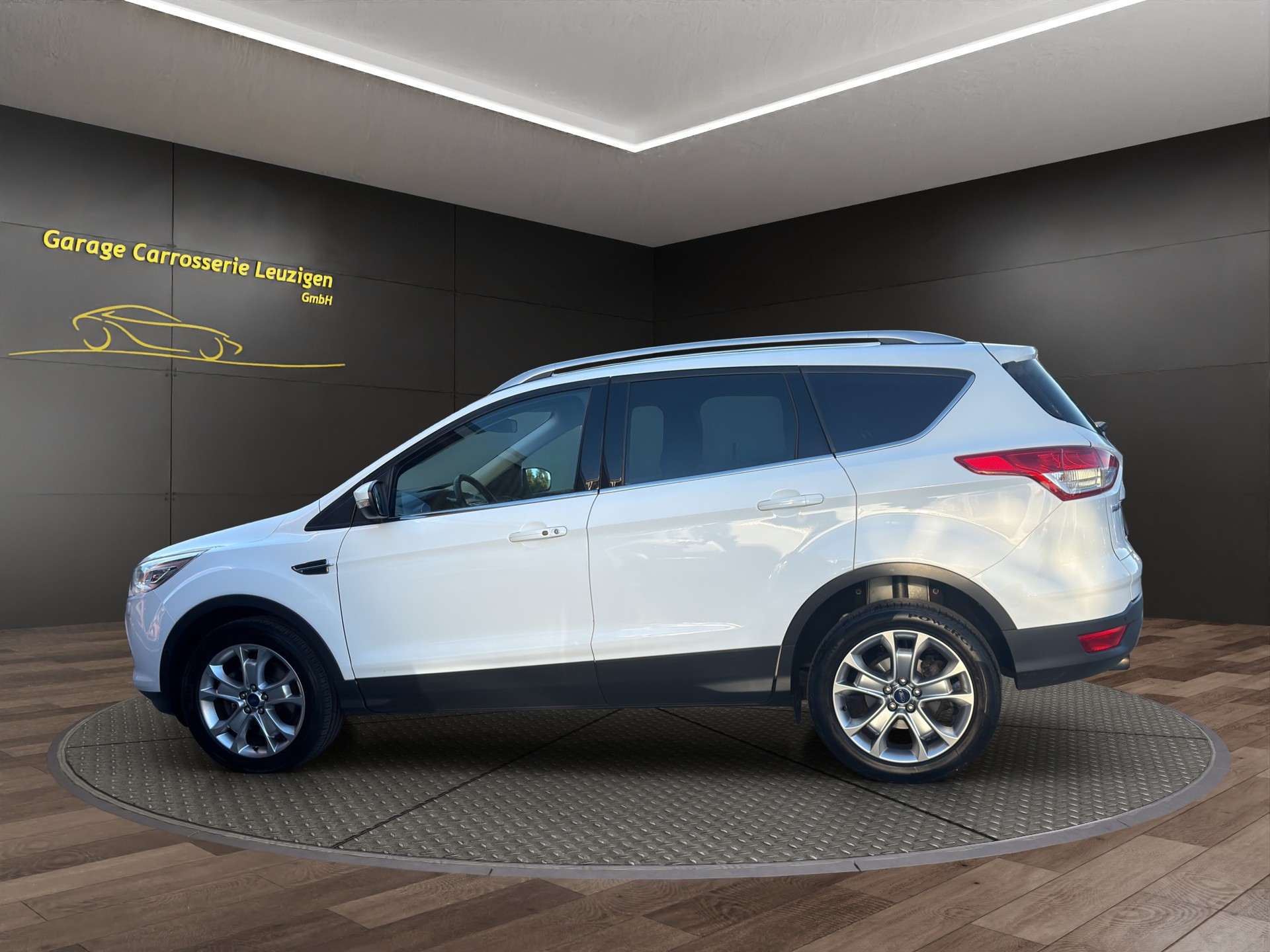 FORD Kuga 1.6 SCTi Titanium 4WD Automatic-image-7