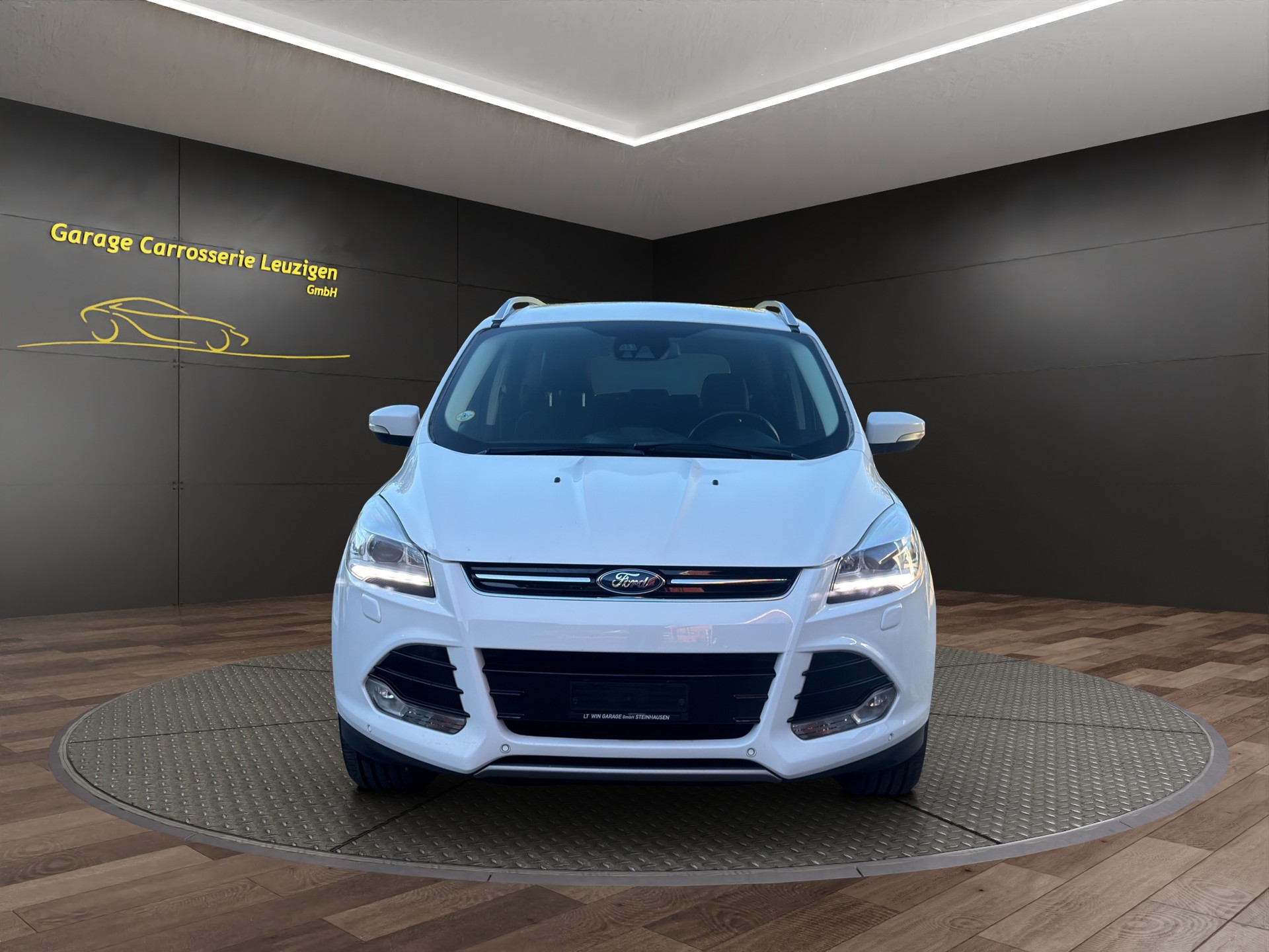 FORD Kuga 1.6 SCTi Titanium 4WD Automatic-image-2
