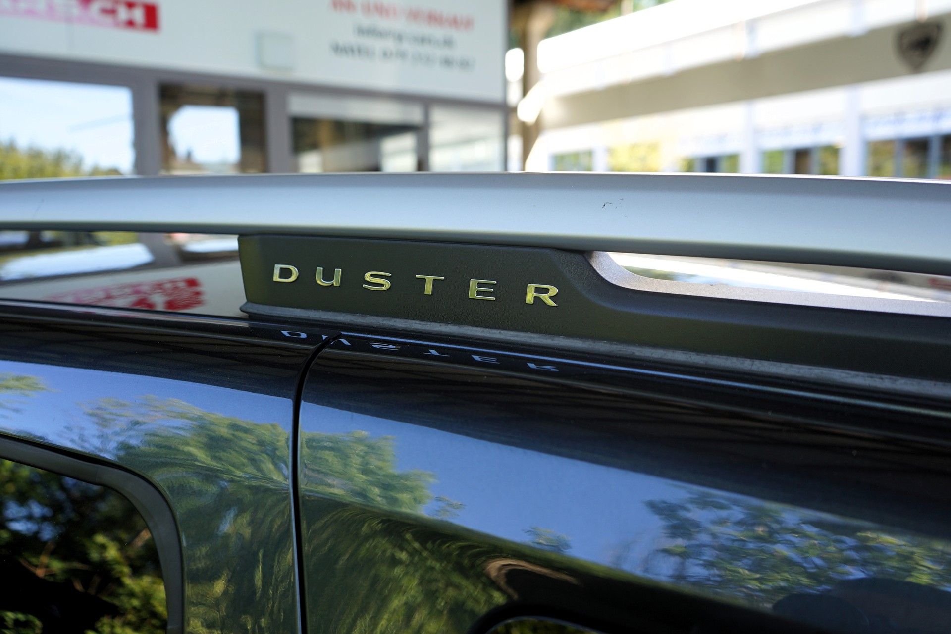 DACIA Duster SCe 115 Prestige 4x4-image-12