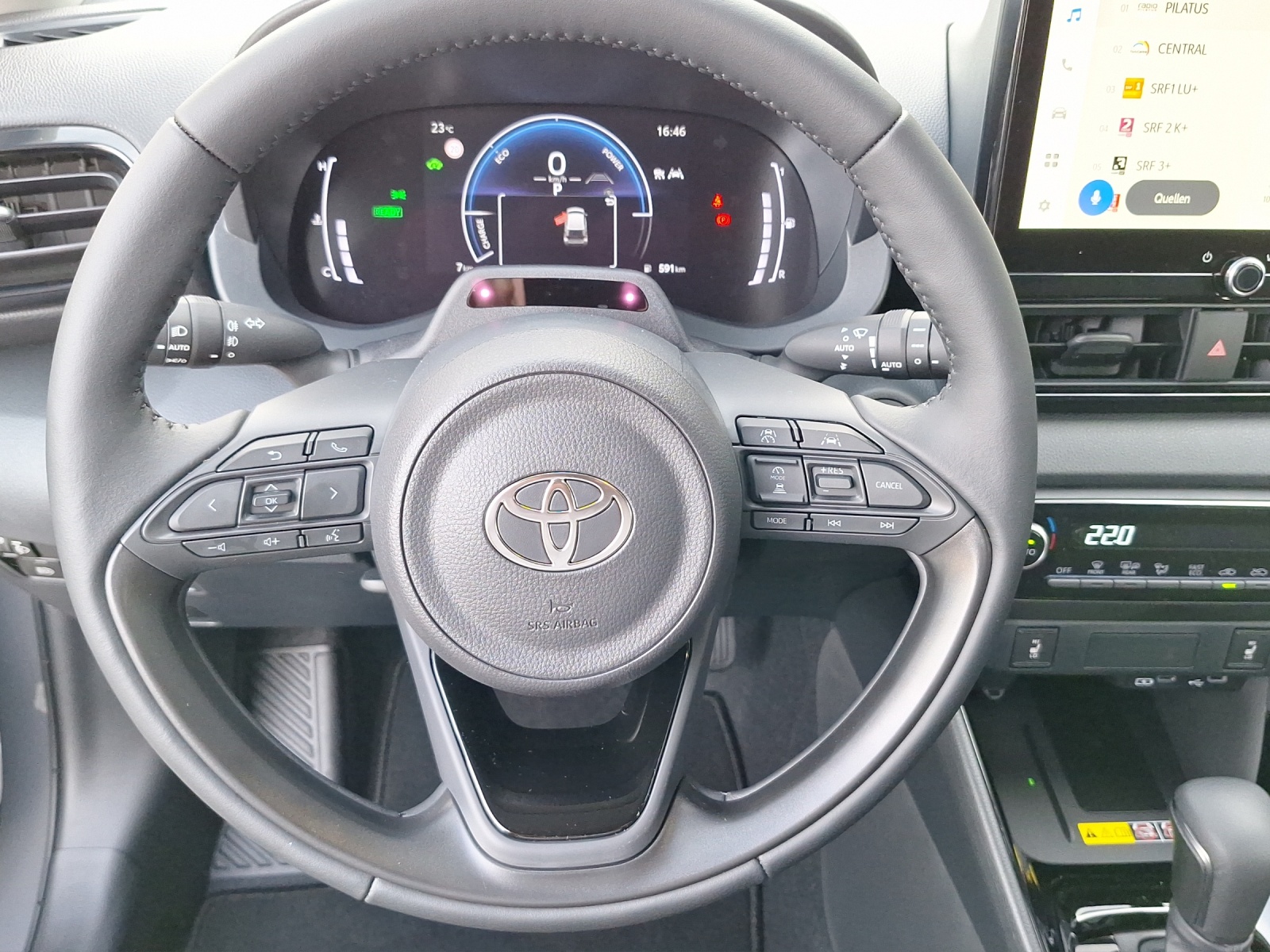 TOYOTA Yaris 1.5 VVT-i HSD Trend-image-13
