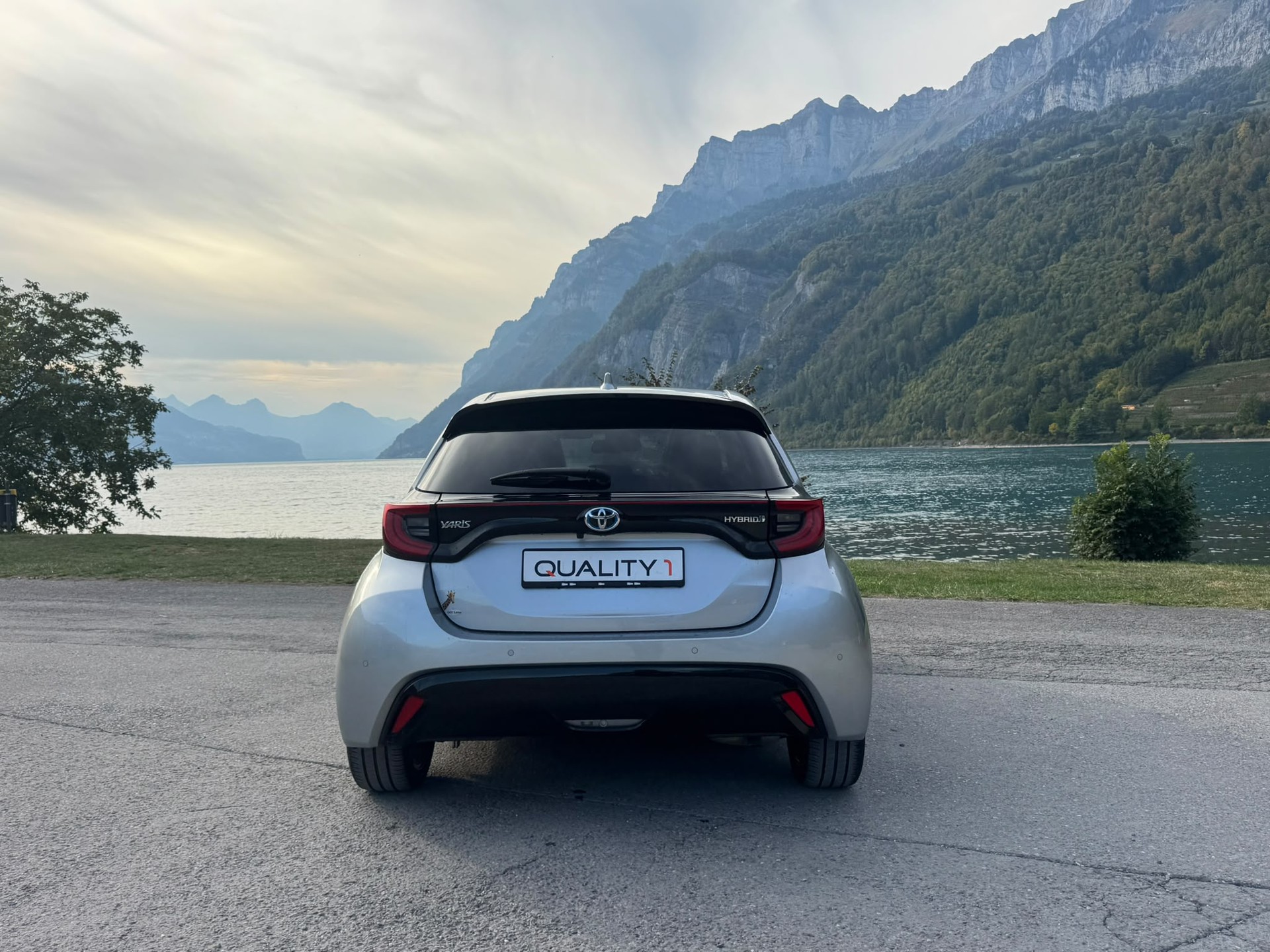 TOYOTA Yaris 1.5 GR Sport e-CVT-image-7
