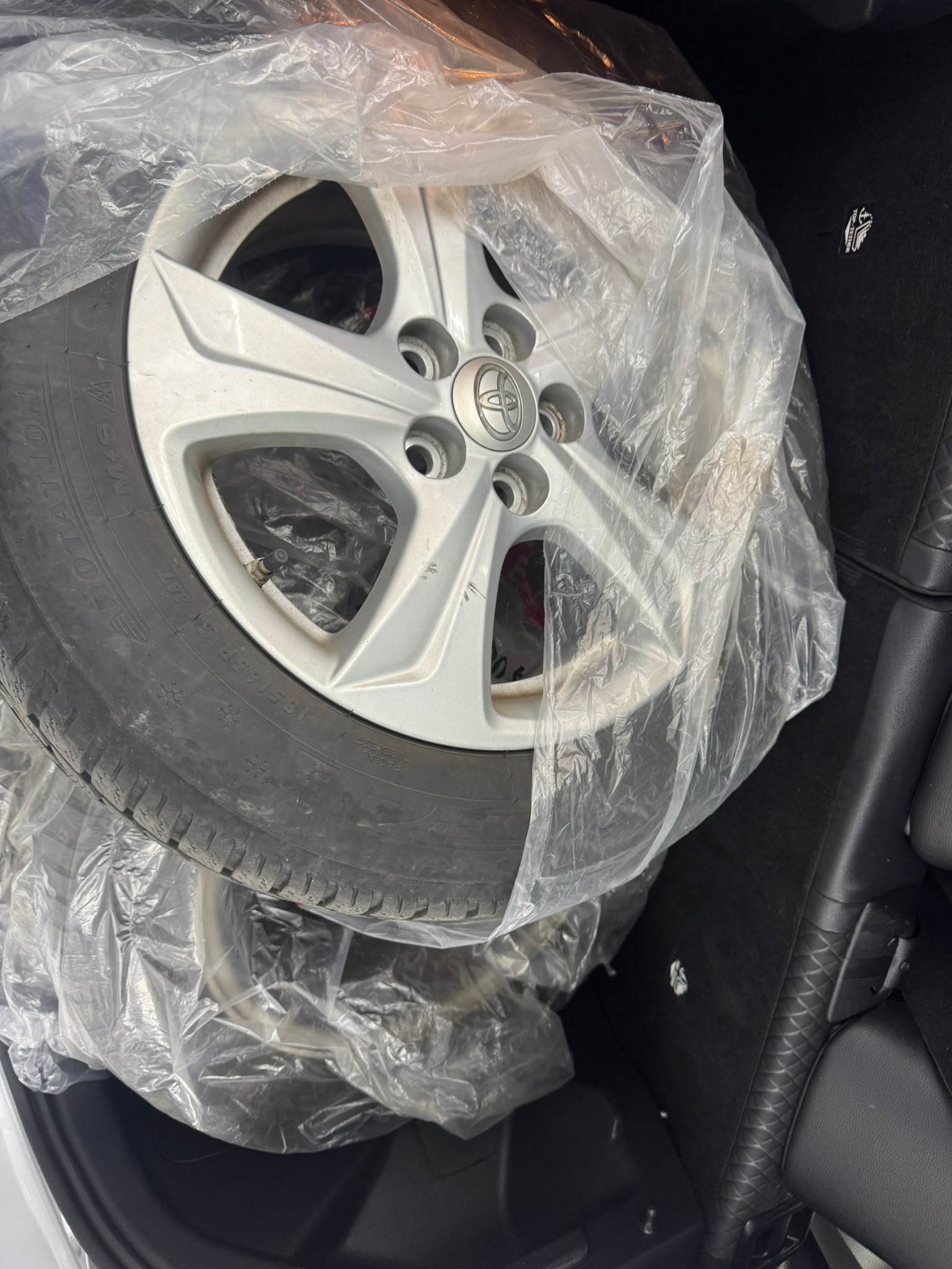 TOYOTA Yaris 1.5 GR Sport e-CVT-image-10