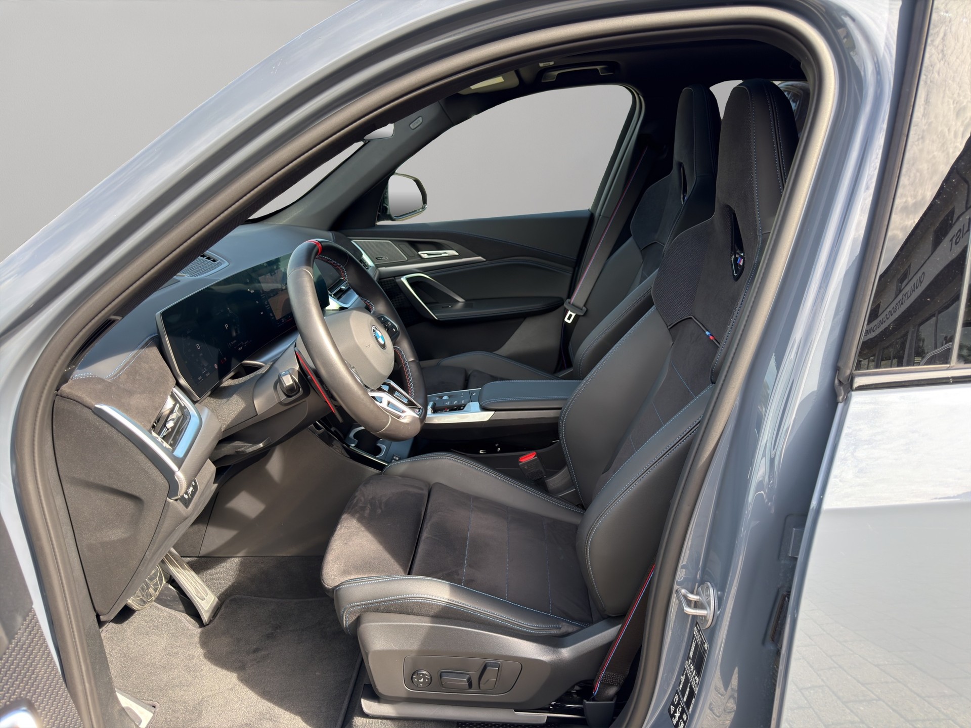 BMW X1 xDrive M35i-image-11