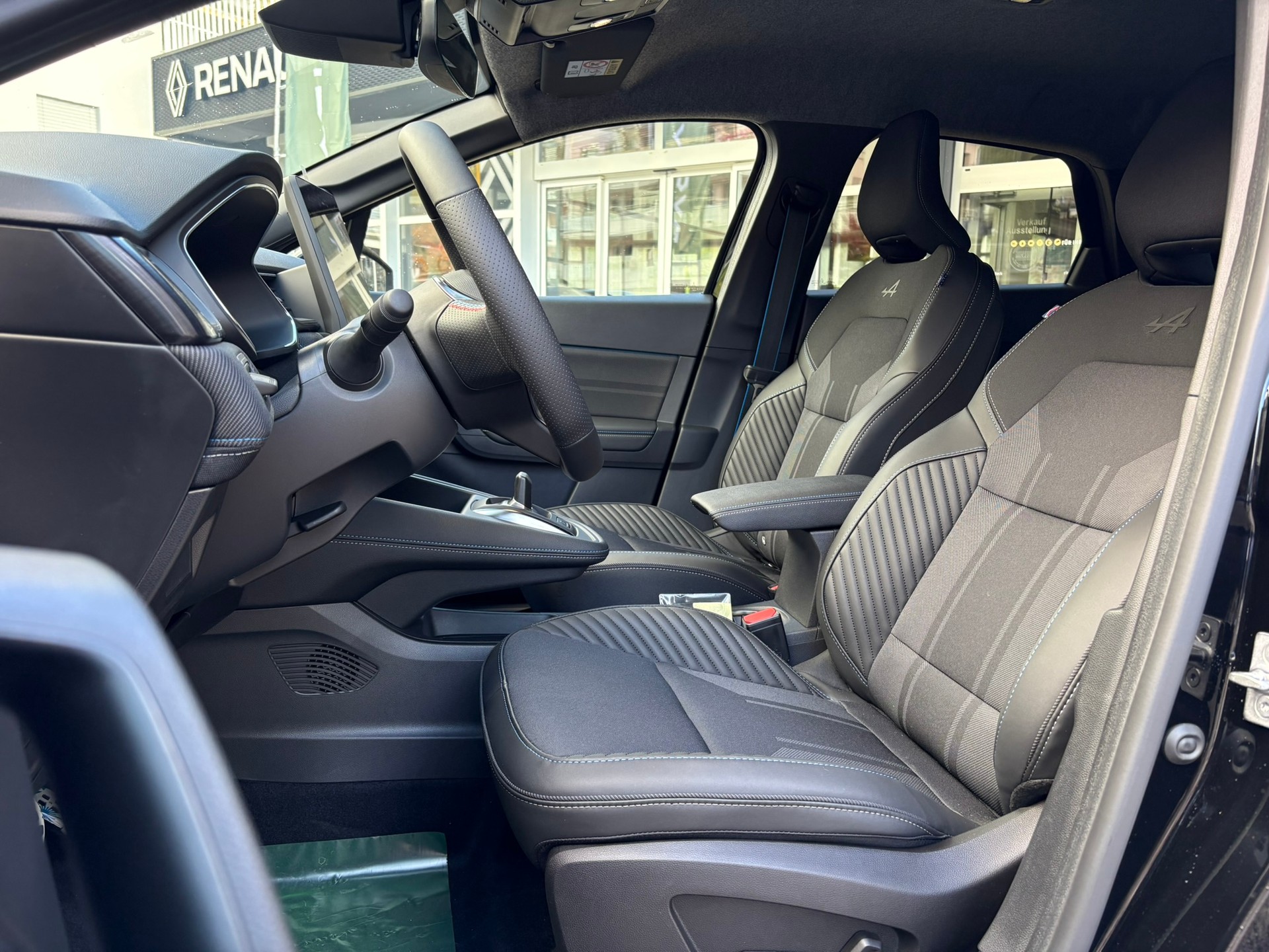 RENAULT Captur 1.8 E-Tech 160 Esprit Alpine-image-8