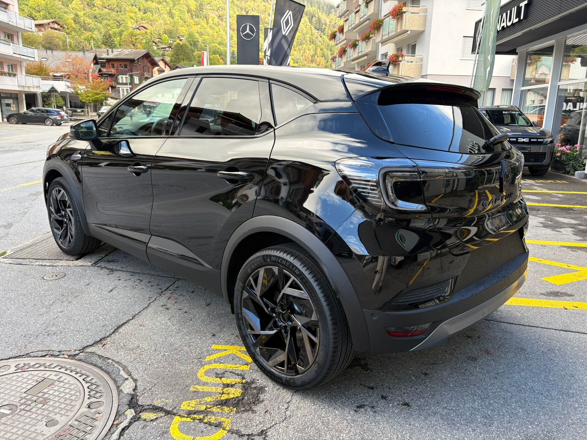 RENAULT Captur 1.8 E-Tech 160 Esprit Alpine-image-6