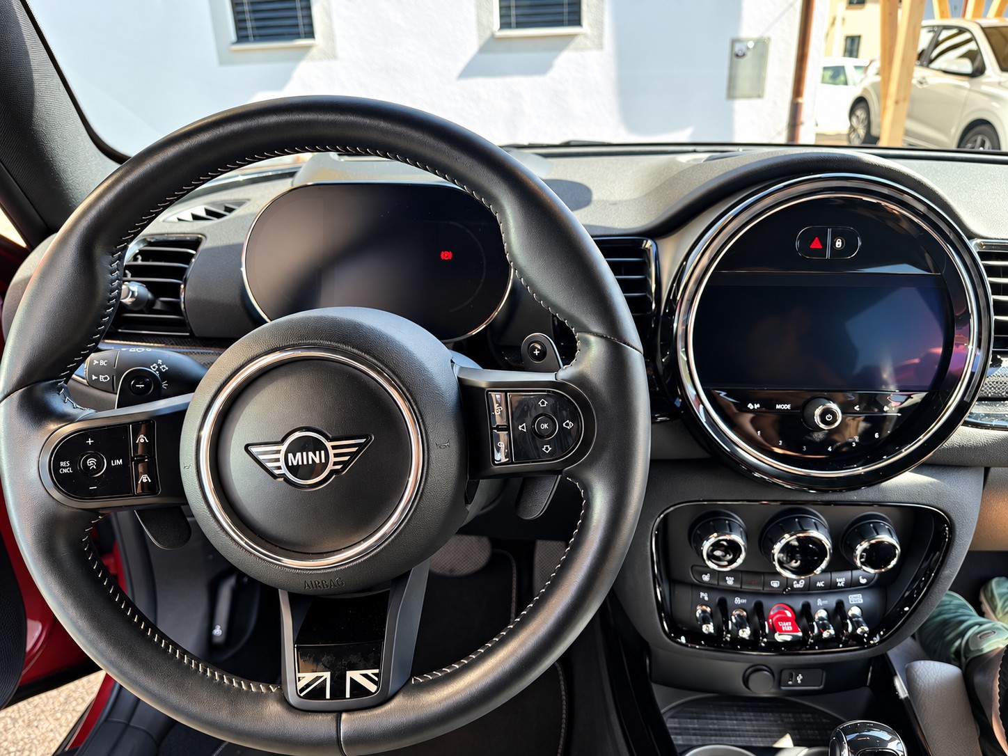 MINI 2.0i Cooper S SAG ALL4-image-4