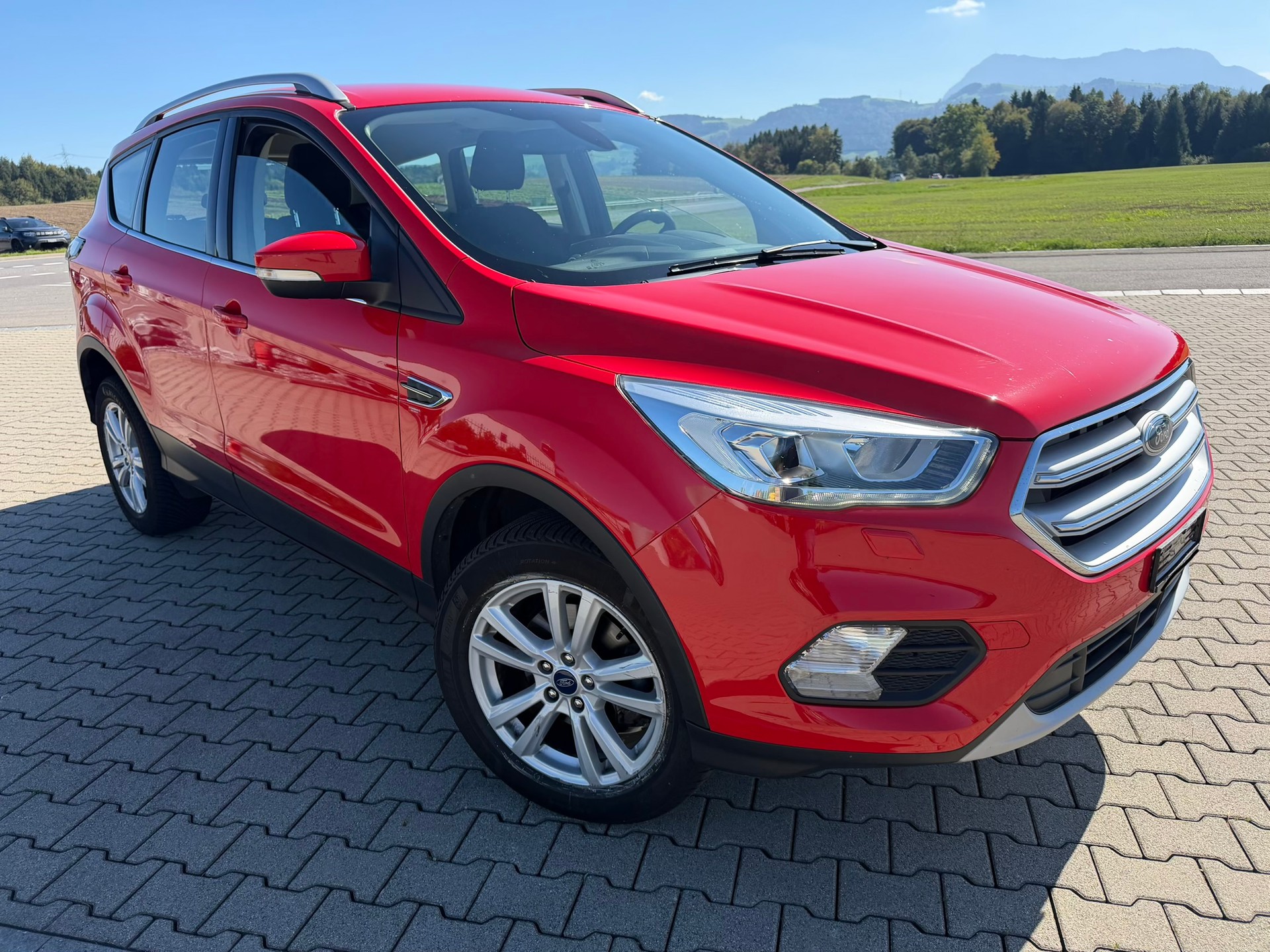 FORD Kuga 1.5 SCTi Trend 2WD-image-1