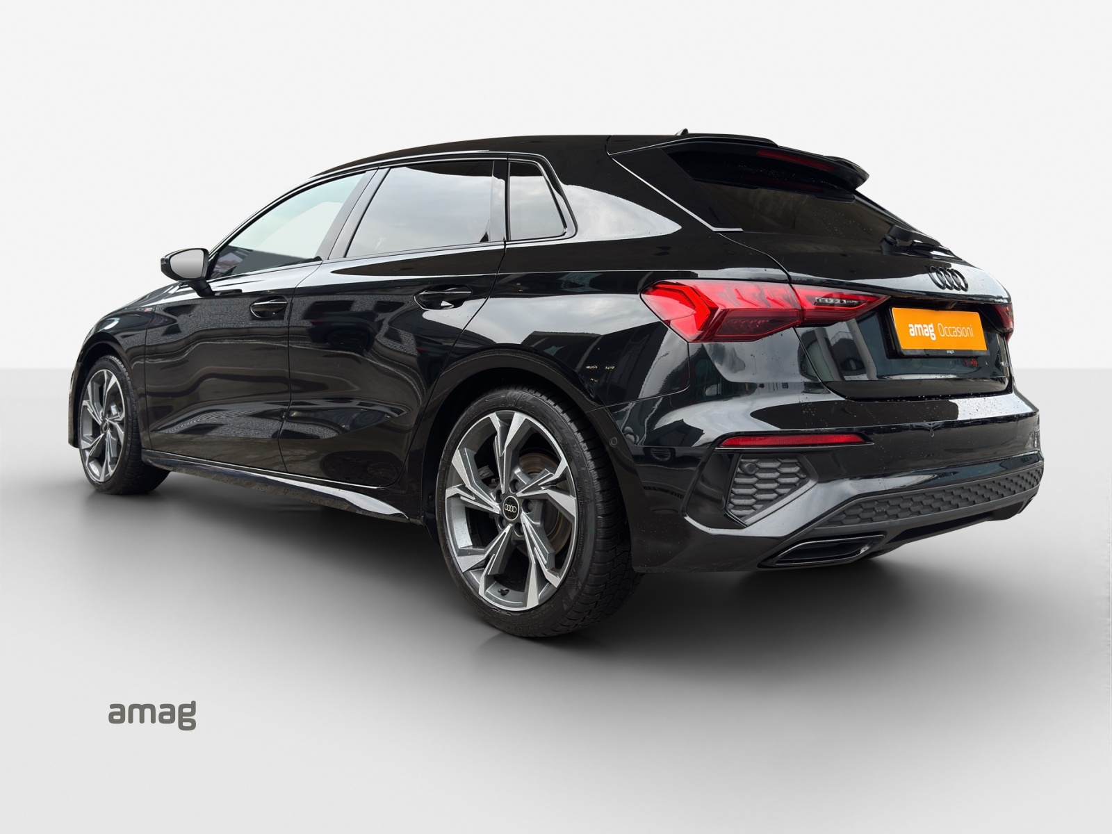 AUDI A3 Sportback 40 TFSI S line quattro S-tronic-showroom-element-2