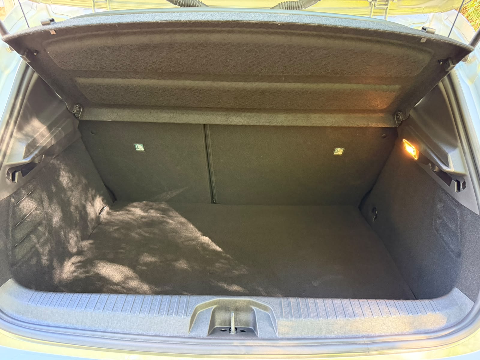 RENAULT Clio 1.6 E-Tech Intens-image-21