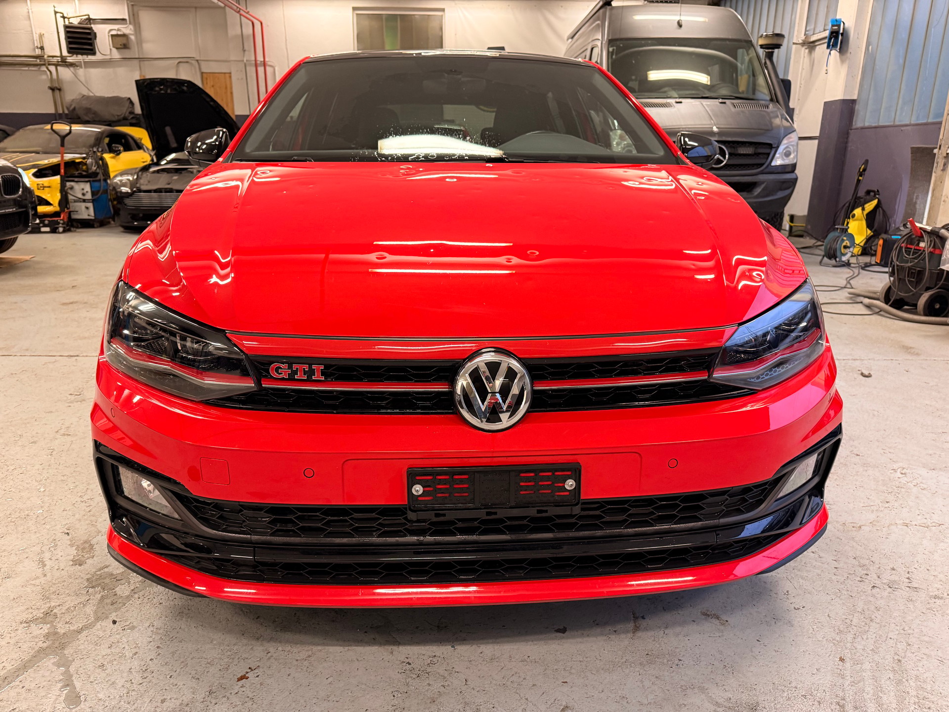 VW Polo 2.0 TSI GTI DSG-image-1