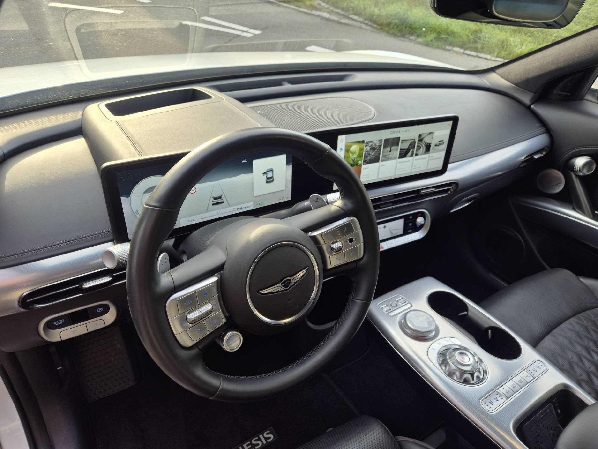 GENESIS GV60 Dual Motor Sport AWD 77.4 kWh-image-9