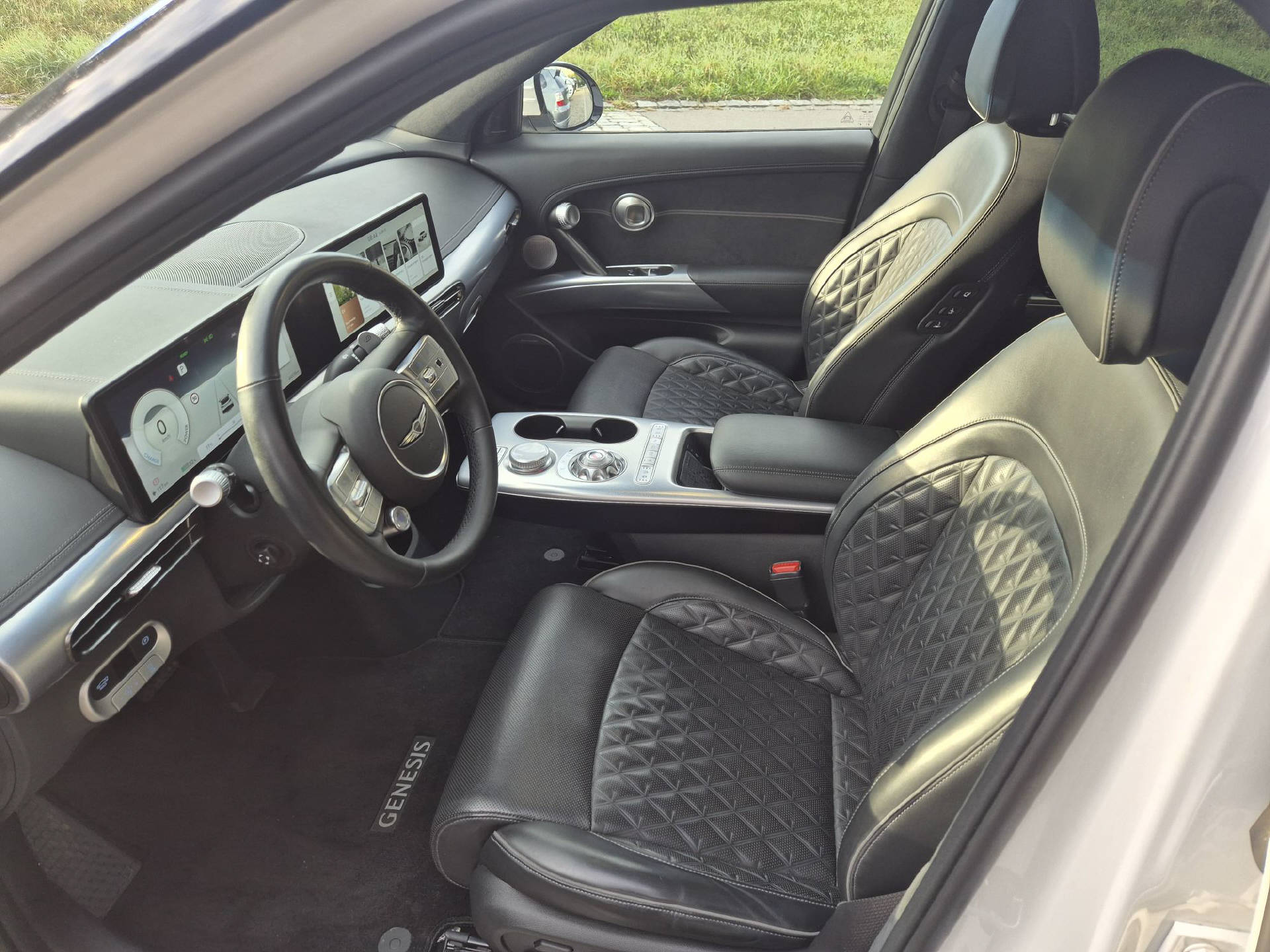 GENESIS GV60 Dual Motor Sport AWD 77.4 kWh-image-8