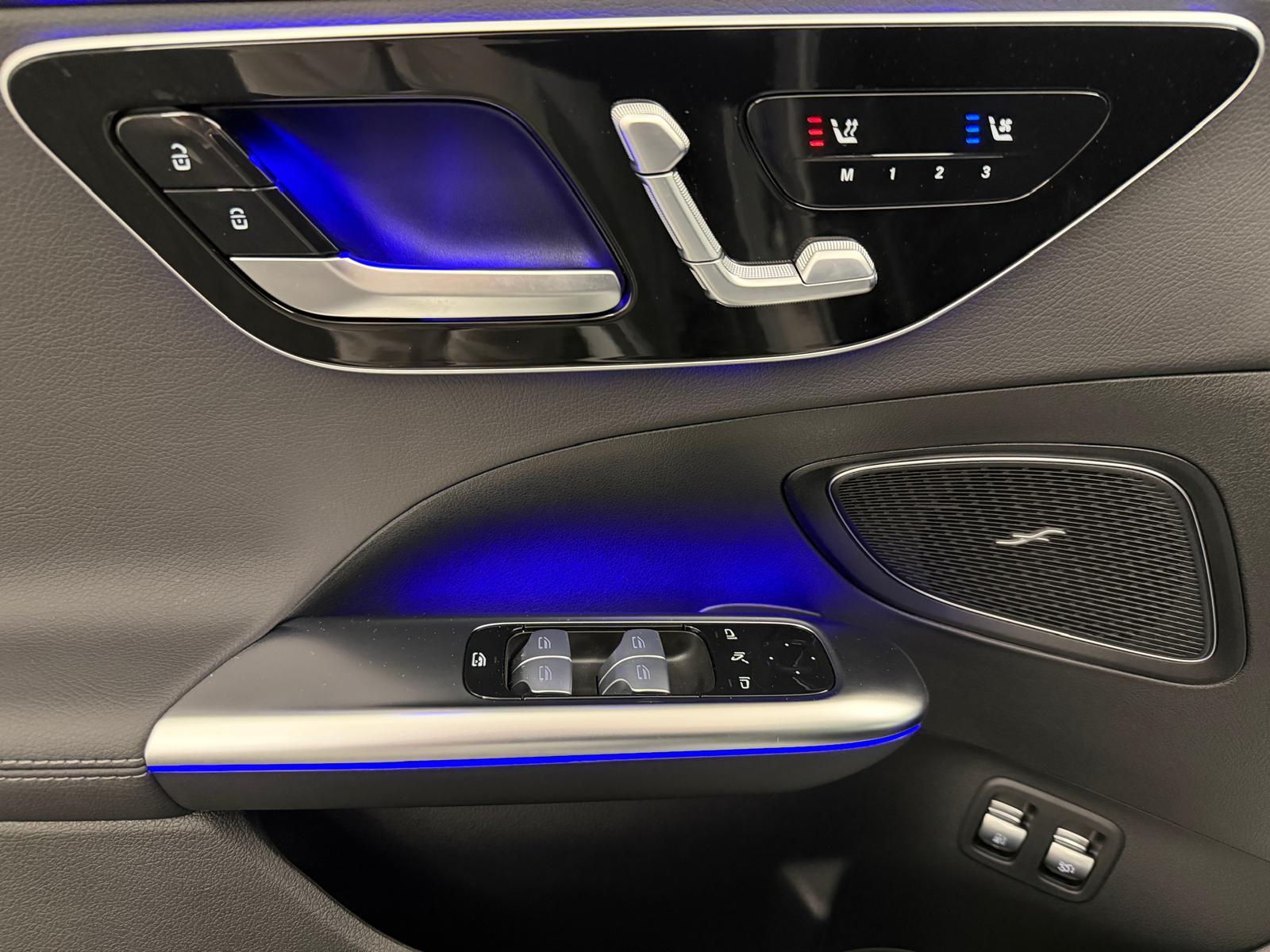 MERCEDES-BENZ C 300 e AMG Line 4matic-image-17
