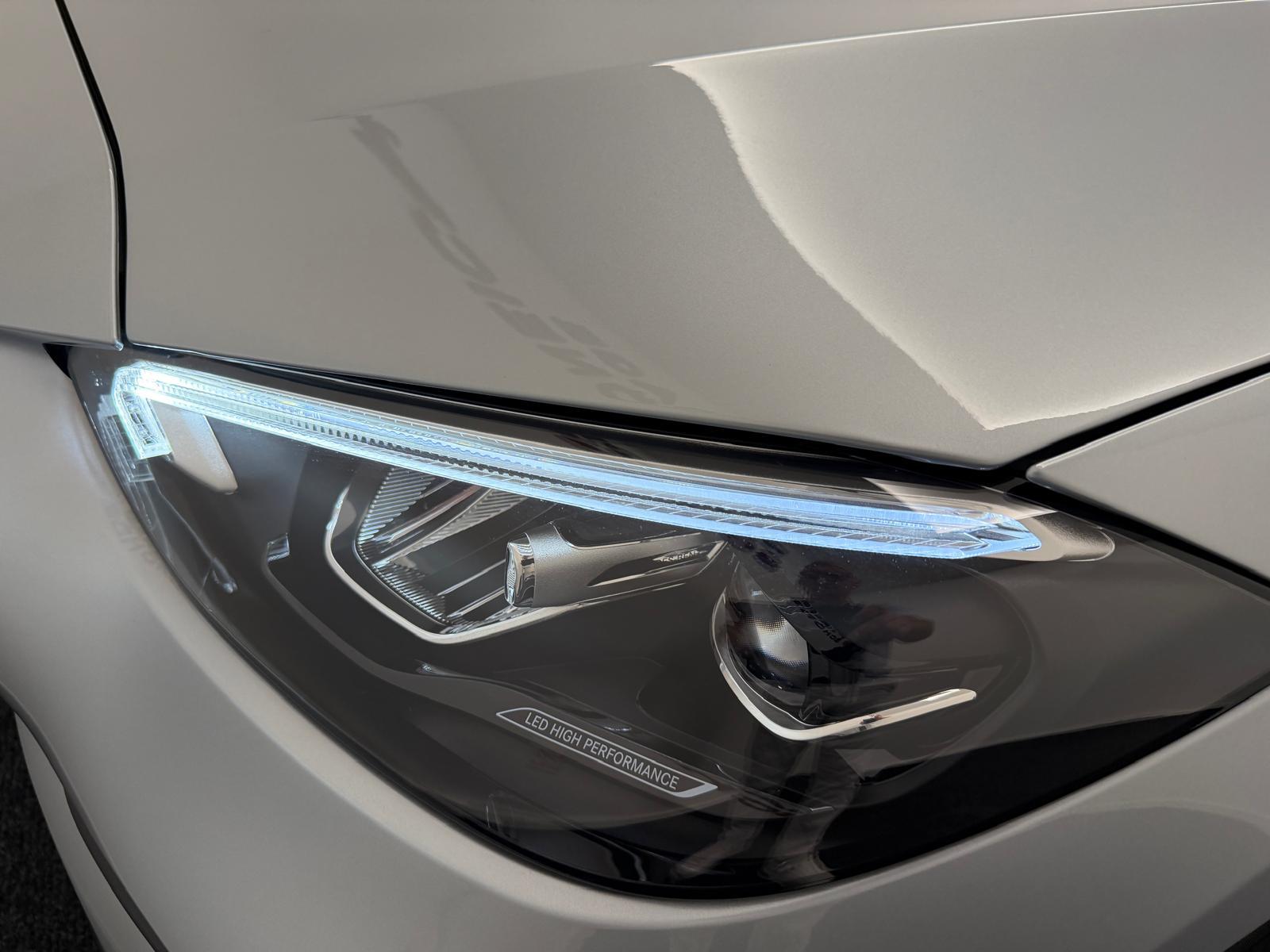 MERCEDES-BENZ C 300 e AMG Line 4matic-image-7