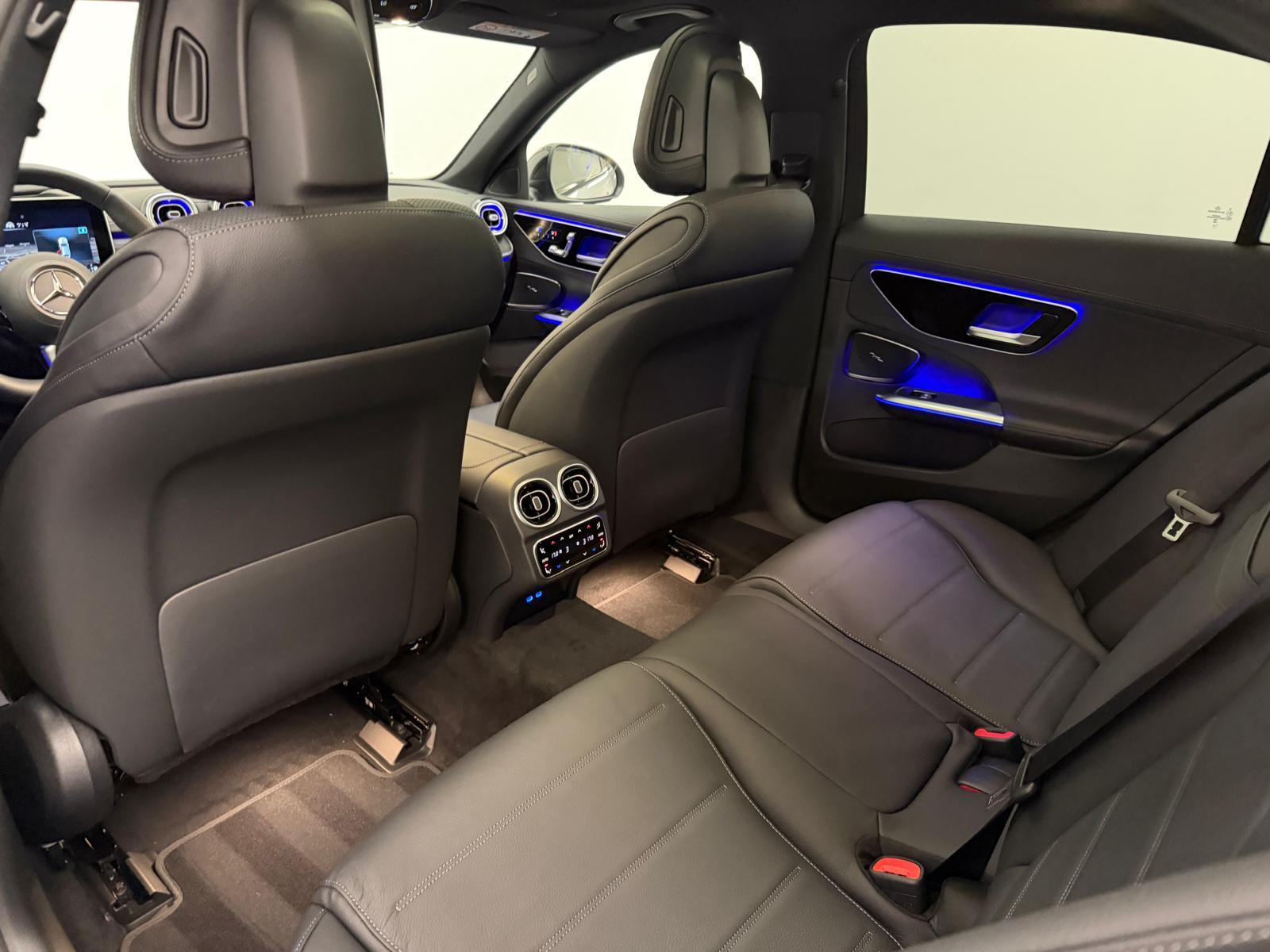 MERCEDES-BENZ C 300 e AMG Line 4matic-image-11