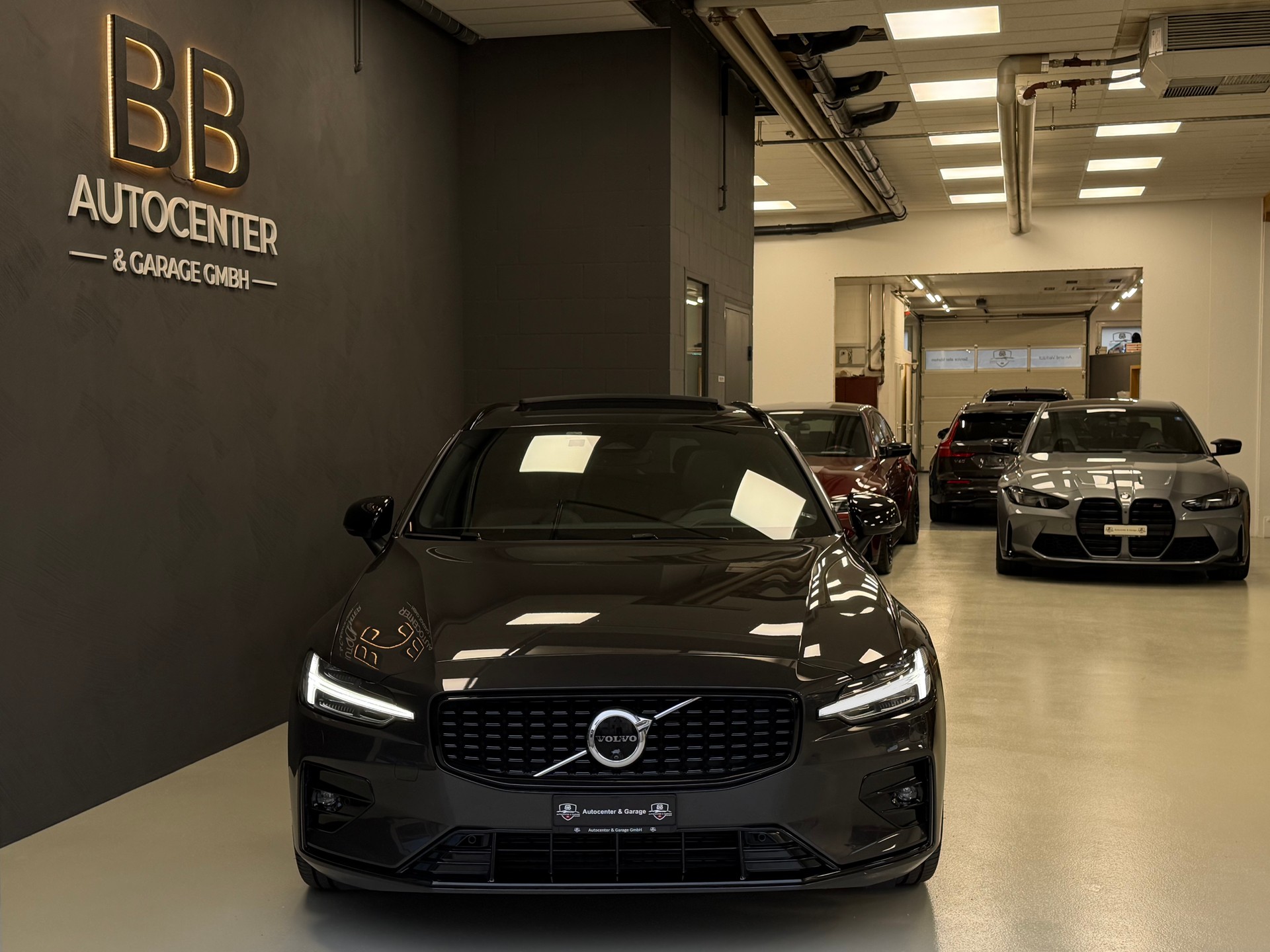 VOLVO V60 B4 Benzin Mild Hybrid Ultra Dark DCT-image-7