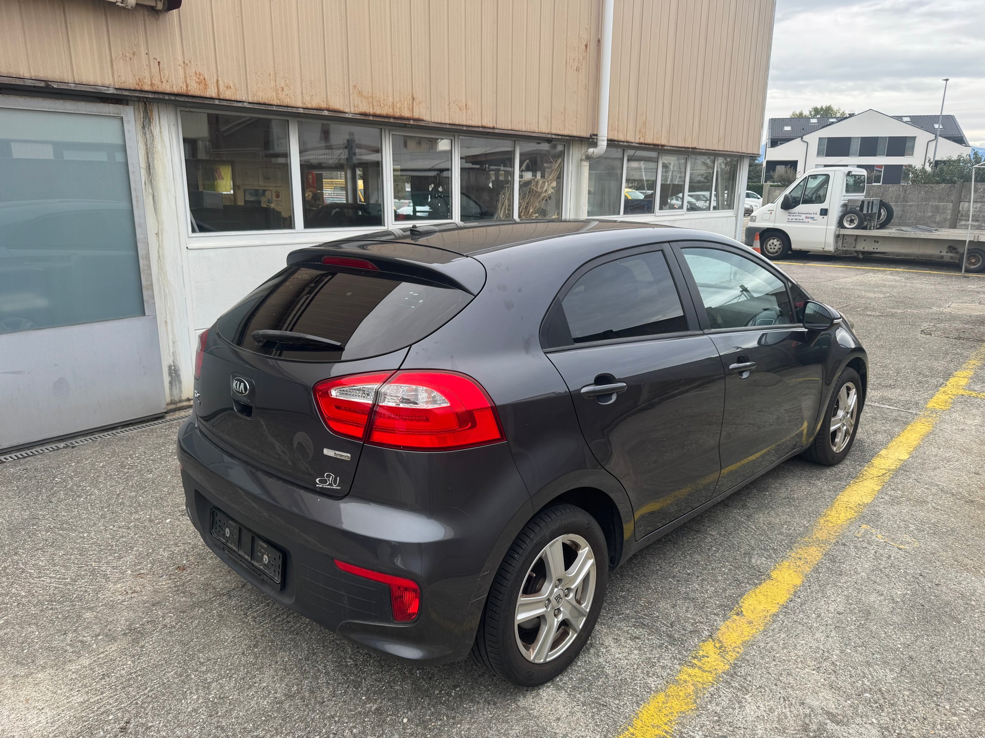 KIA Rio 1.4 CVVT Style-image-3
