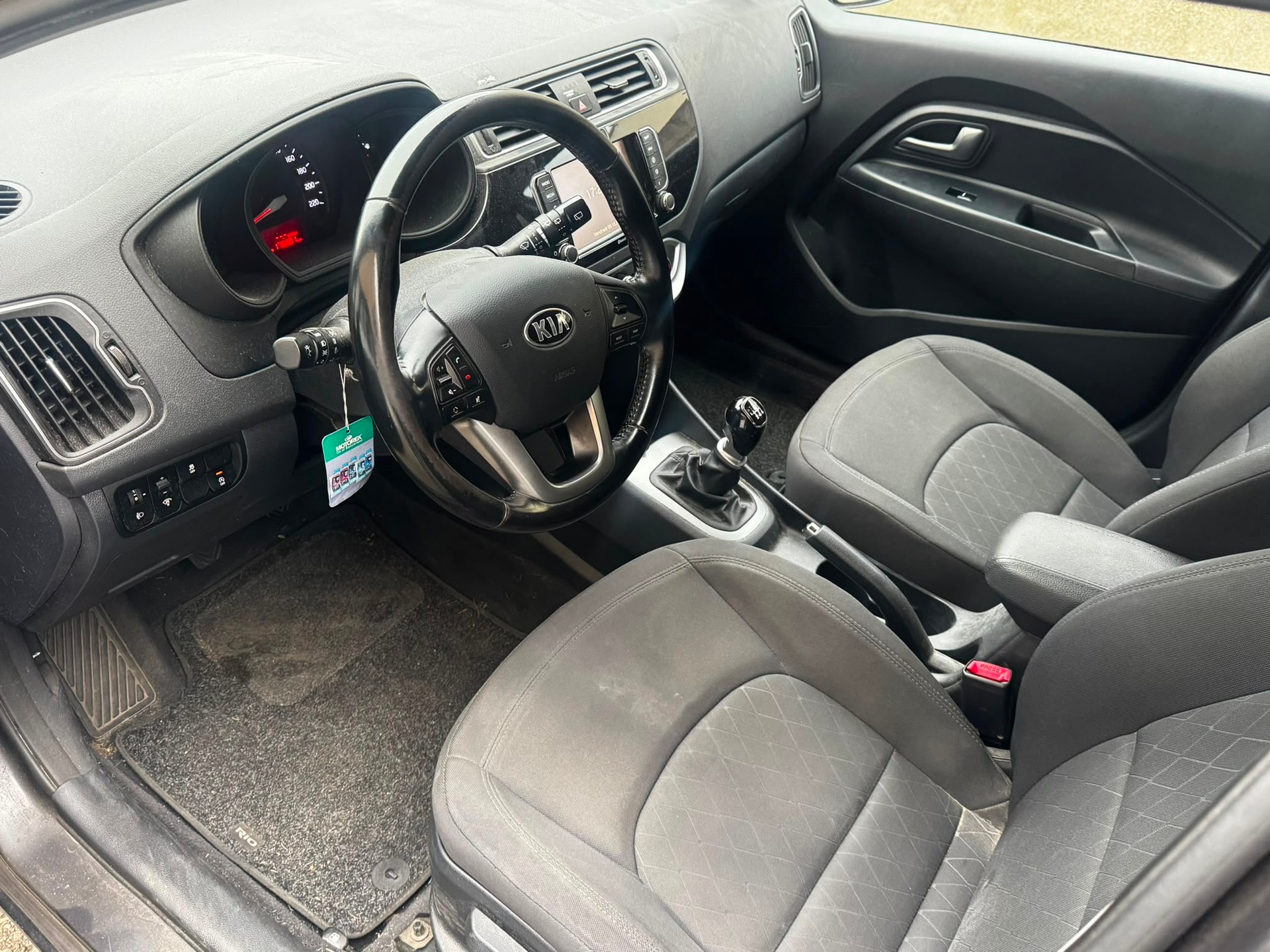 KIA Rio 1.4 CVVT Style-image-4