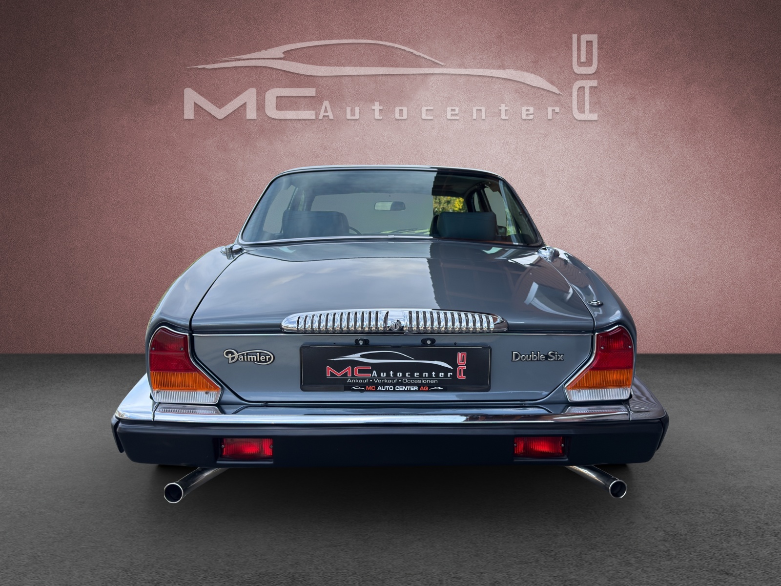 DAIMLER 5.3 Double Six-image-4