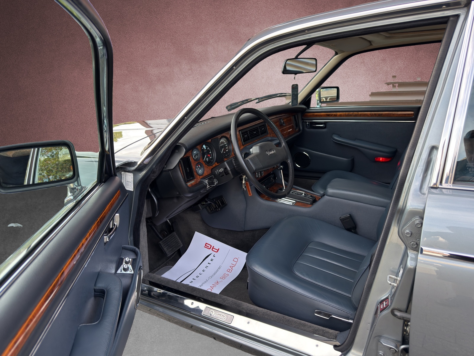 DAIMLER 5.3 Double Six-image-5