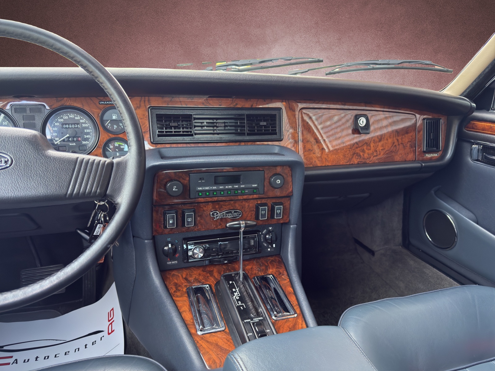 DAIMLER 5.3 Double Six-image-9