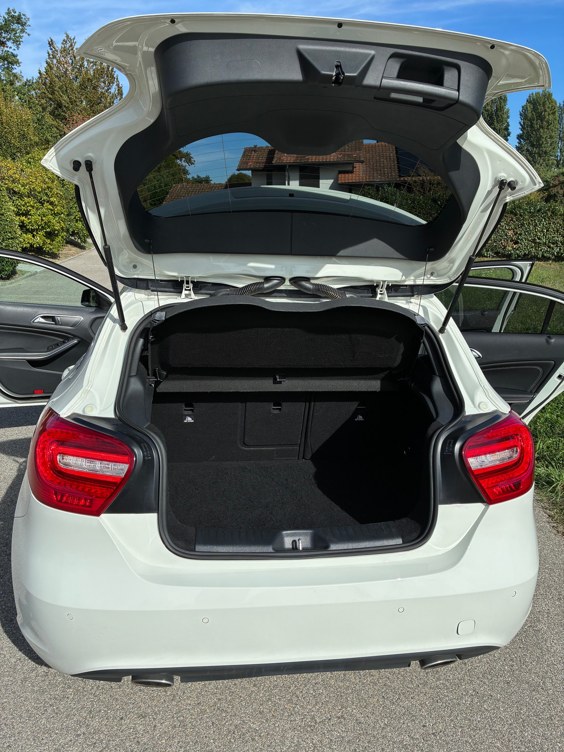 MERCEDES-BENZ A 200 Night Star-image-2
