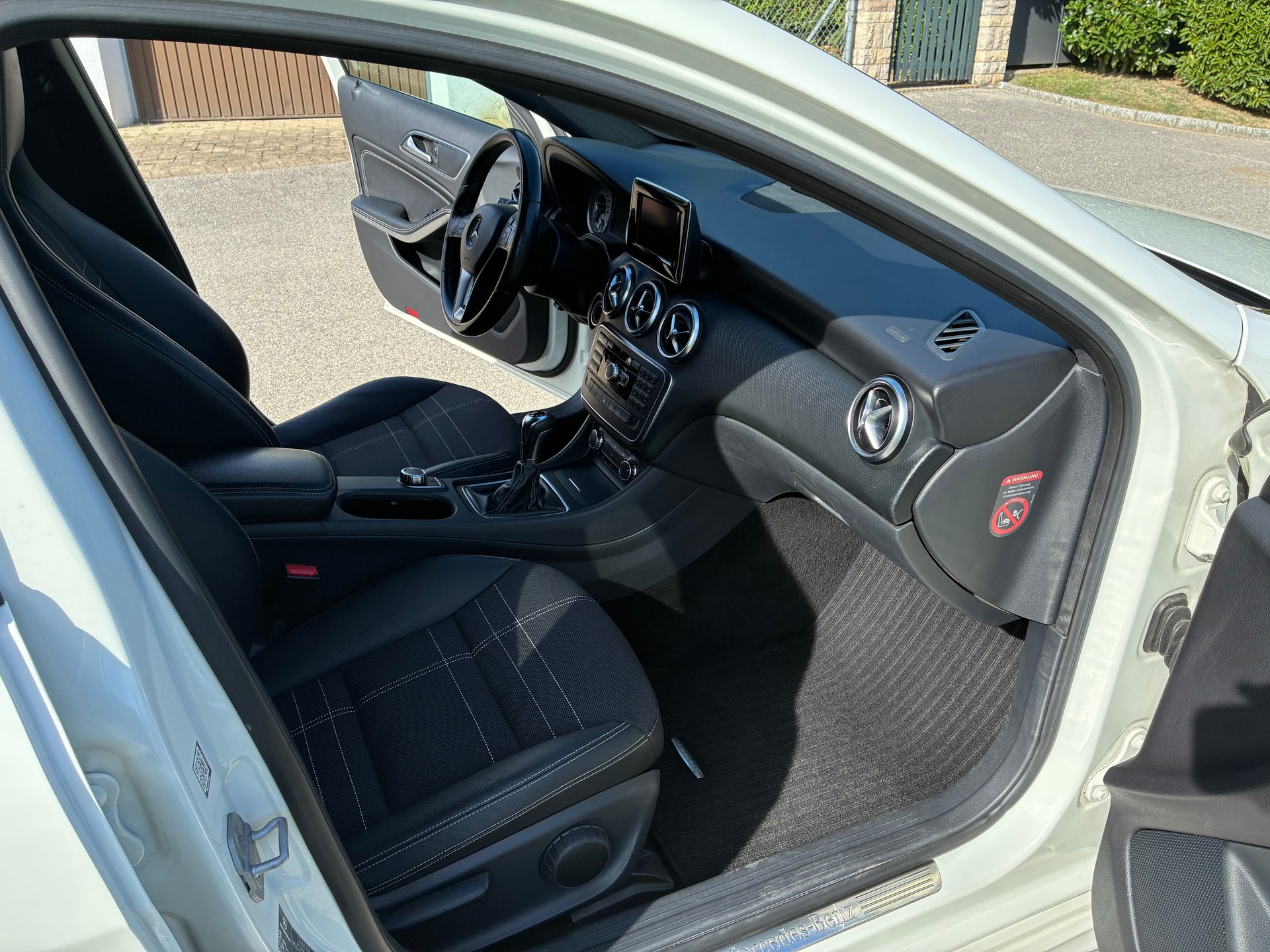 MERCEDES-BENZ A 200 Night Star-image-3