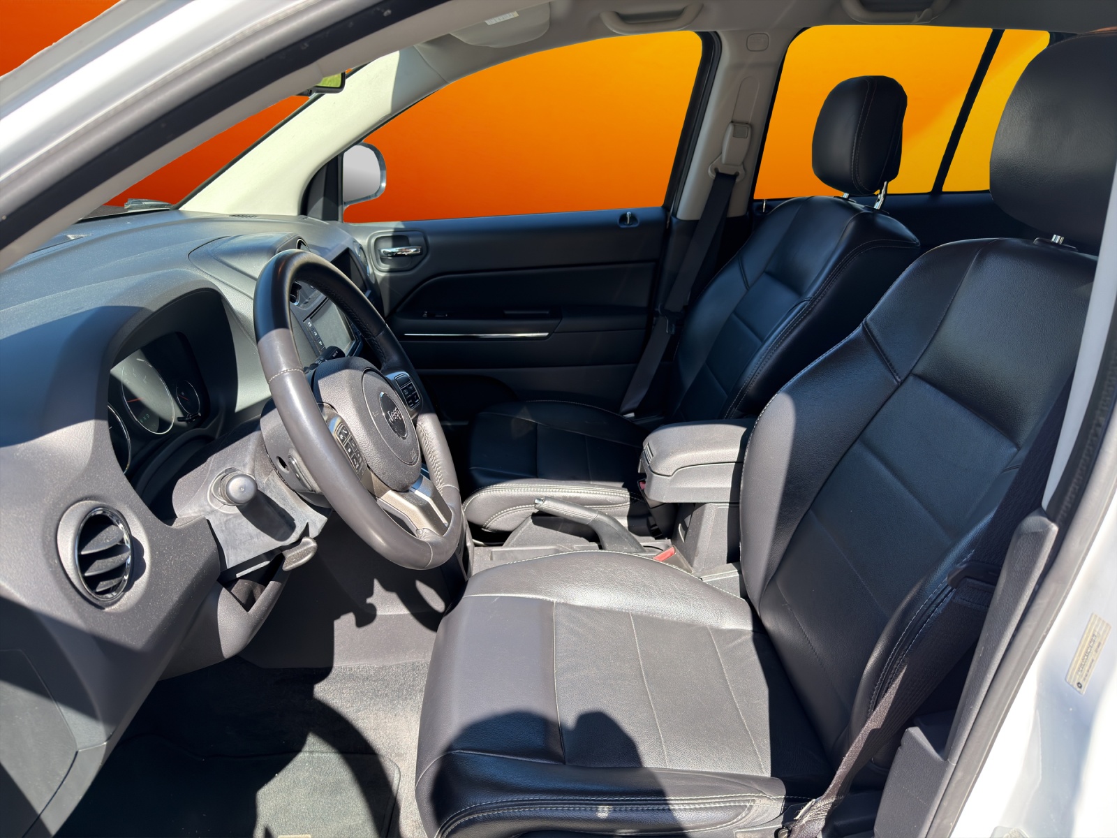 JEEP Compass 2.4 Limited CVT-image-8