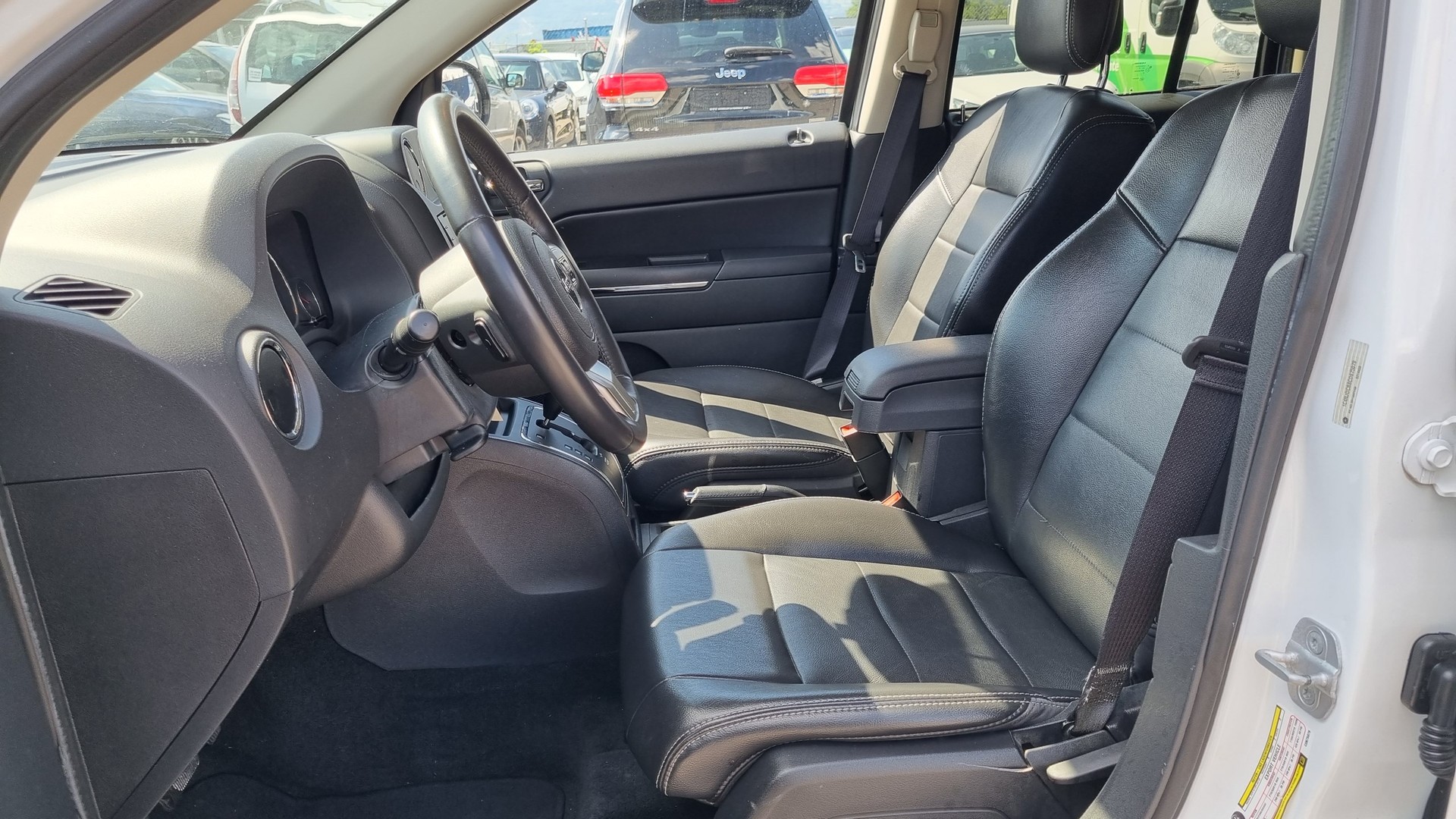 JEEP Compass 2.4 Limited CVT-image-7