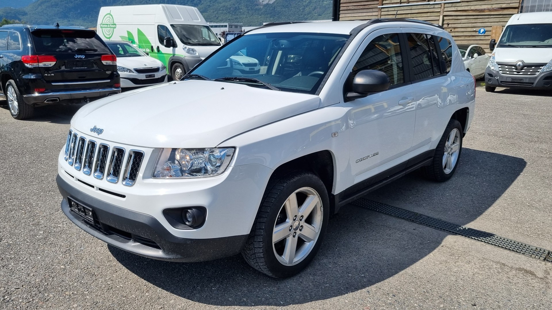 JEEP Compass 2.4 Limited CVT-image-0