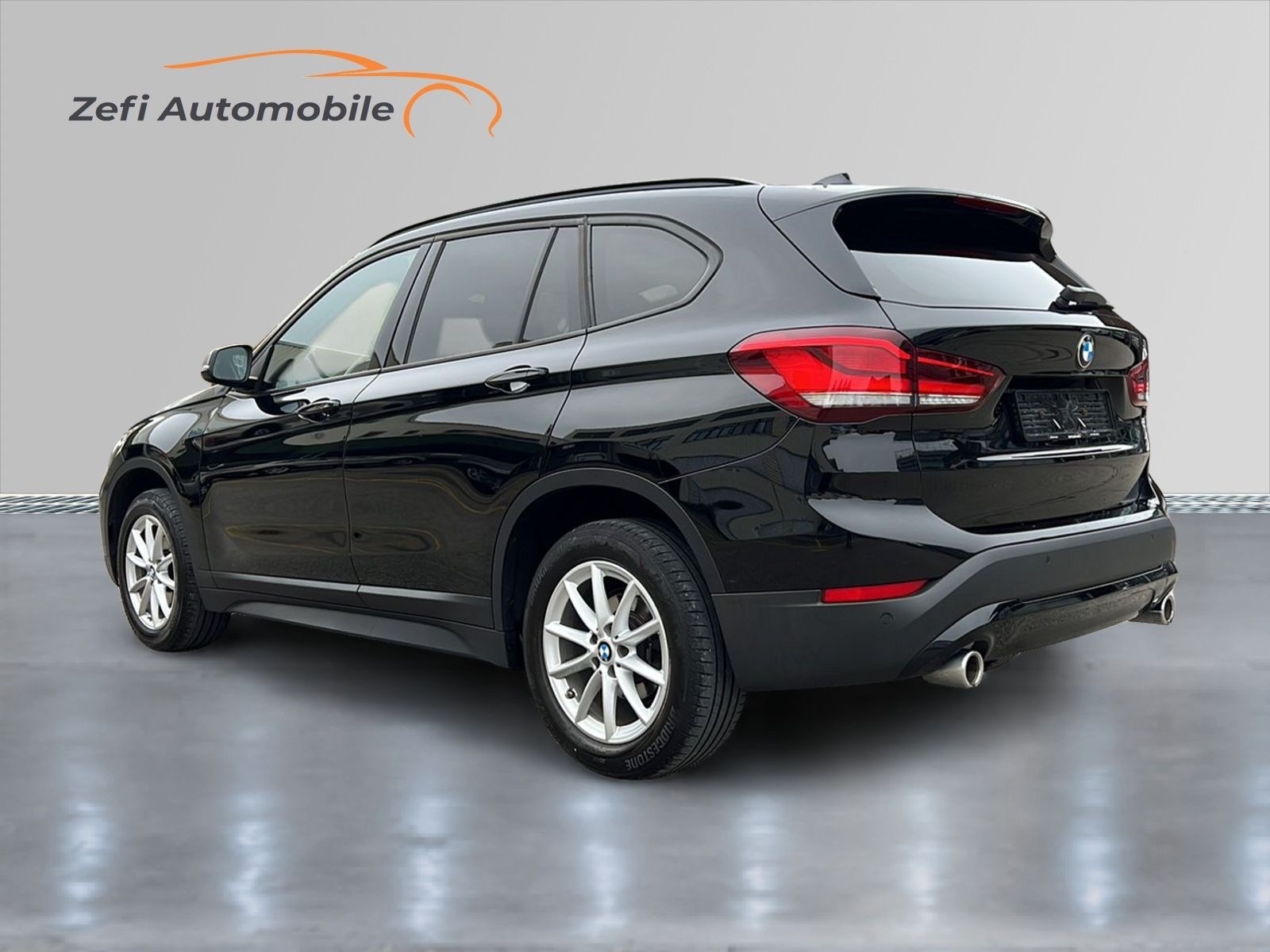 BMW X1 sDrive 18d Essential Edition Steptronic-image-2
