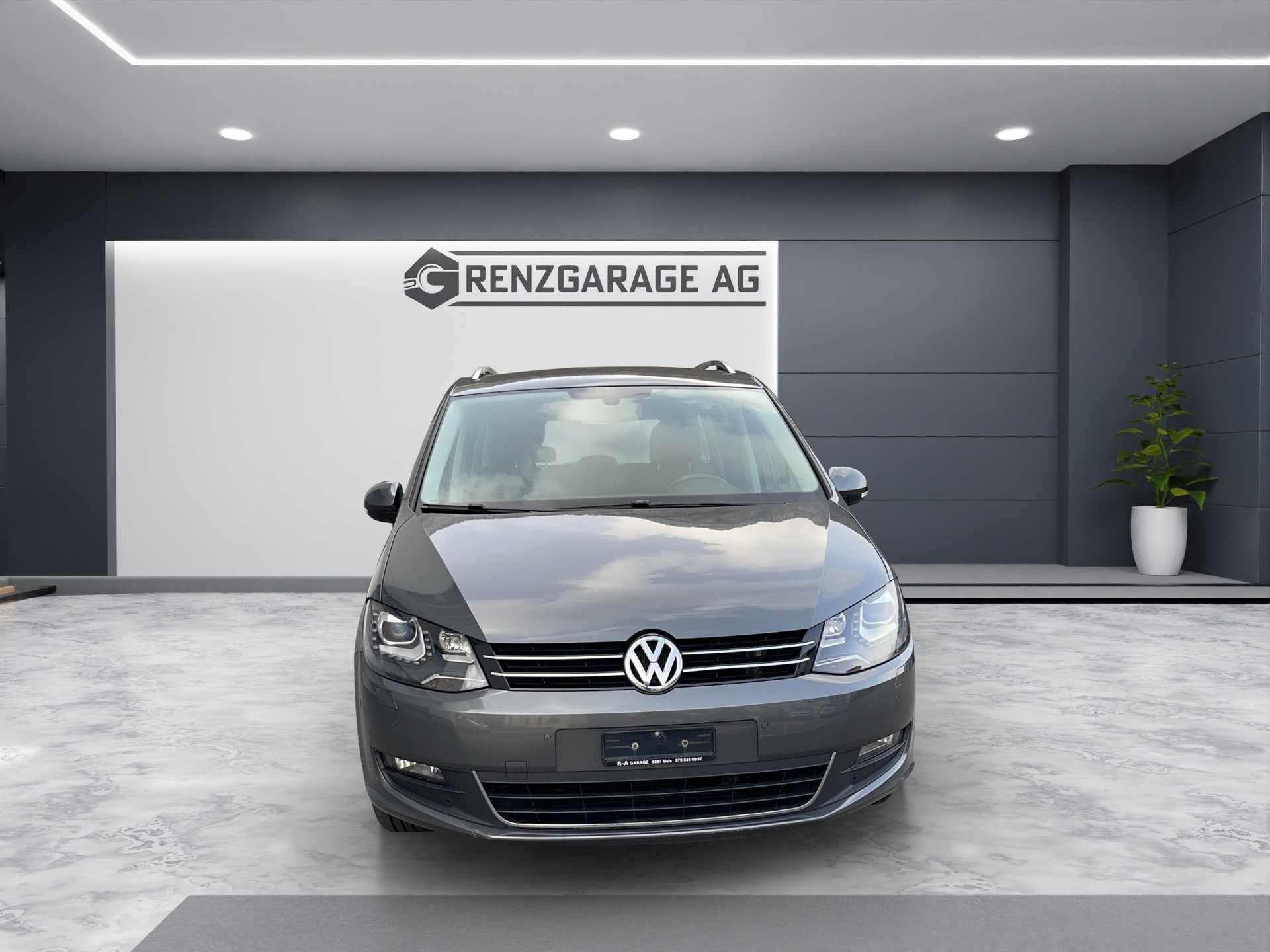 VW Sharan 2.0 TDI BlueMotion Technology Design DSG-image-0