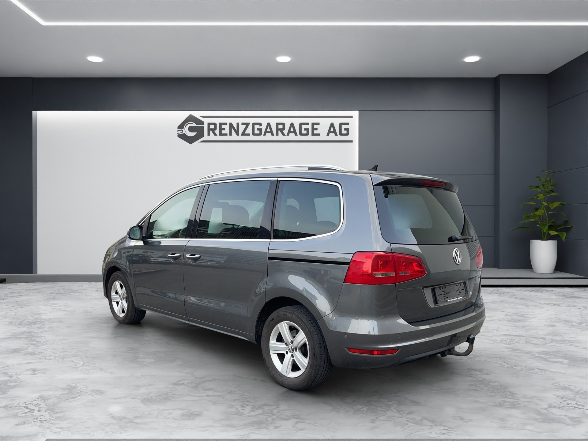 VW Sharan 2.0 TDI BlueMotion Technology Design DSG-image-7
