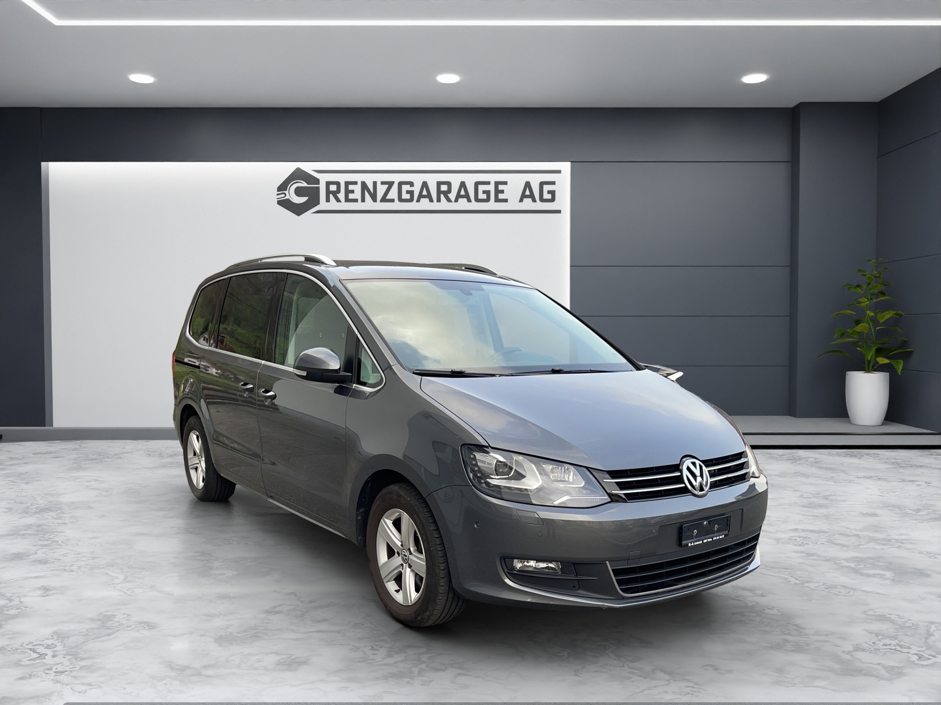 VW Sharan 2.0 TDI BlueMotion Technology Design DSG-image-1