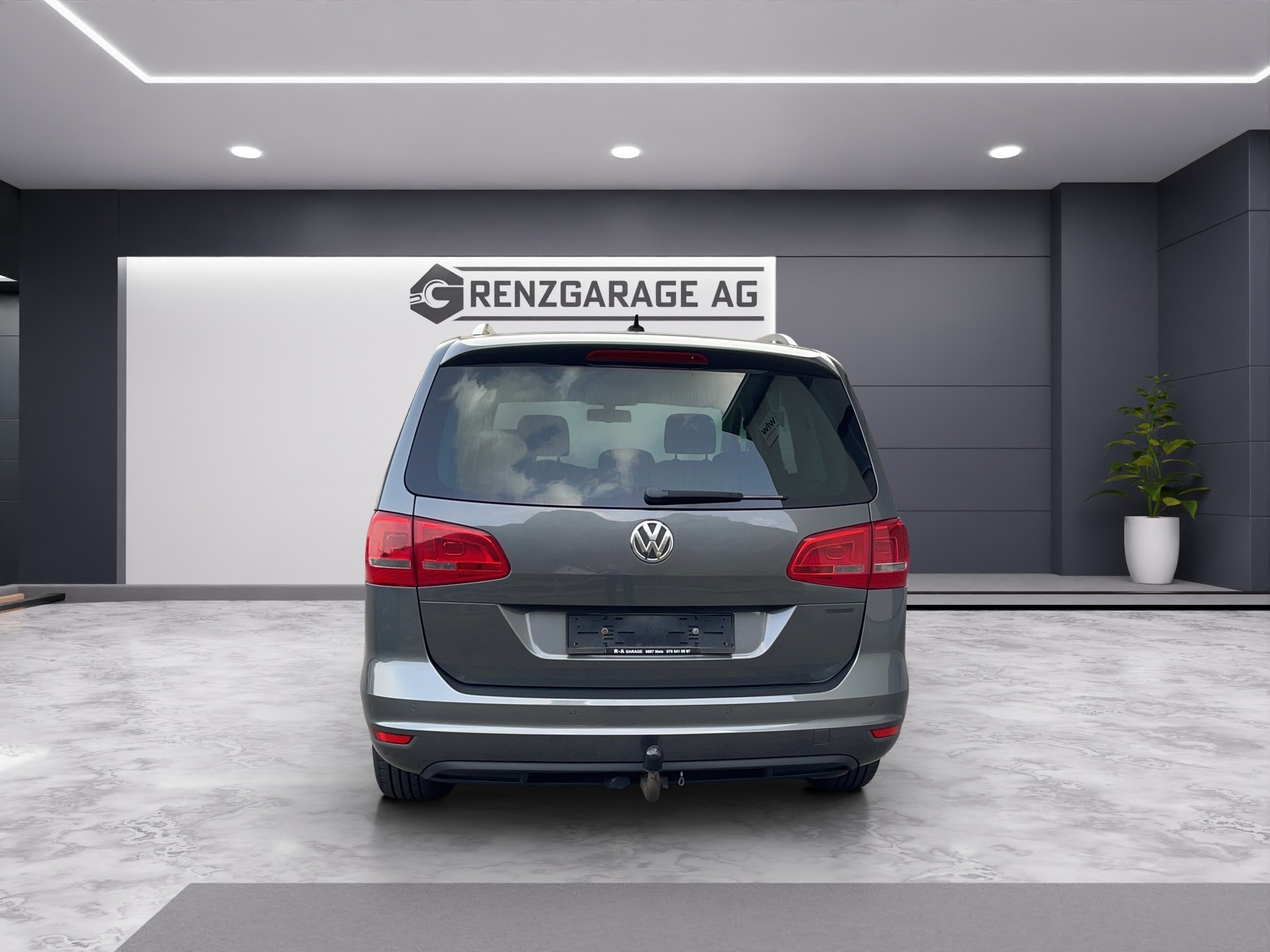 VW Sharan 2.0 TDI BlueMotion Technology Design DSG-image-5